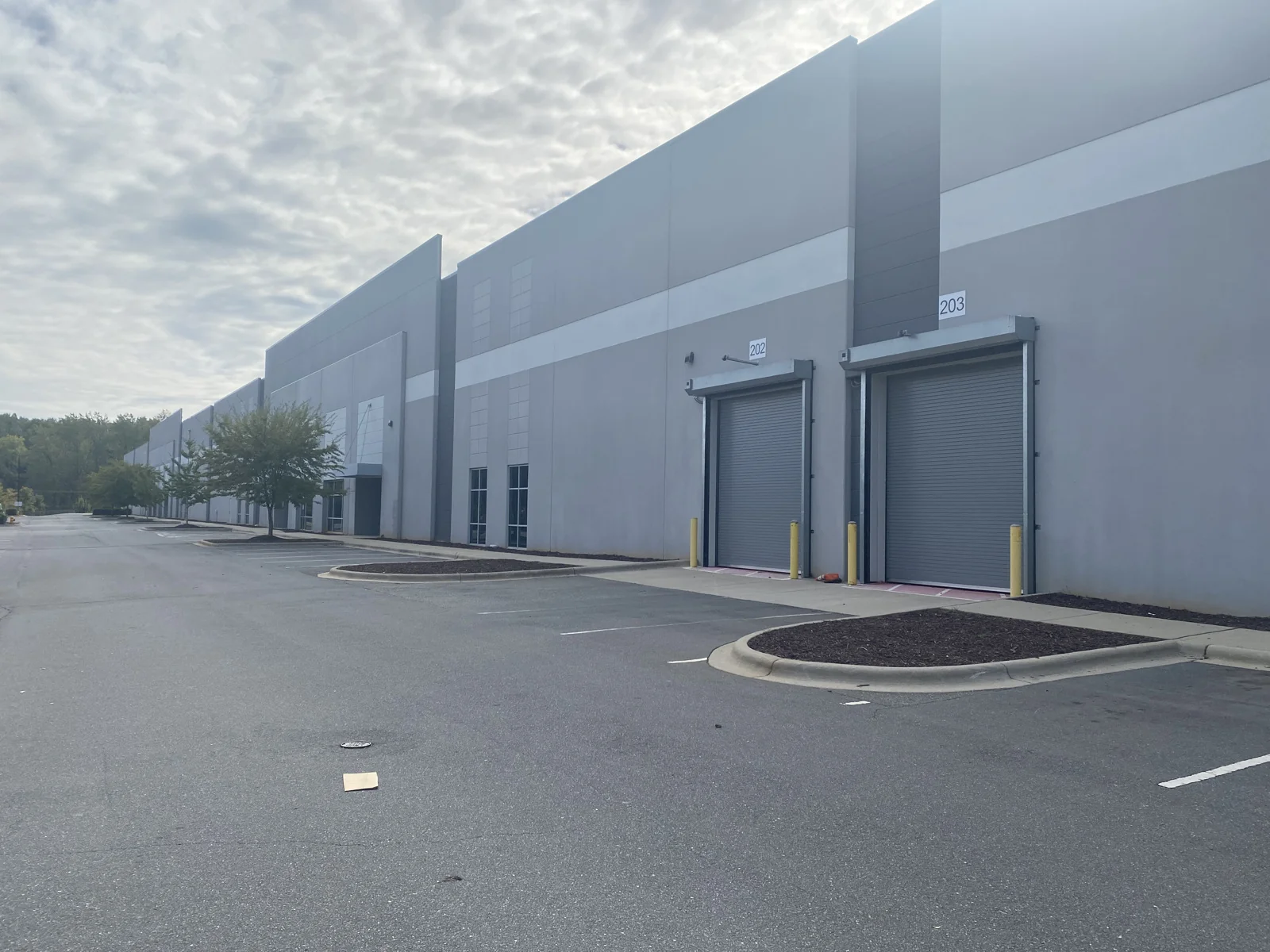 Wilkinson Commerce Center — Lease in Charlotte, NC, photo 2 of 5