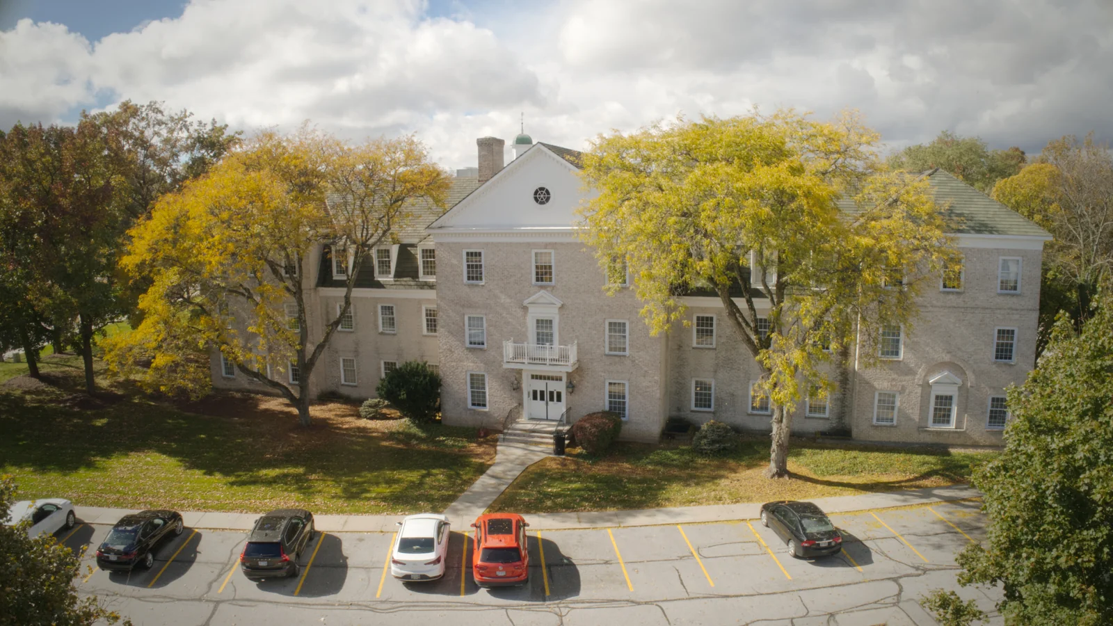 Executive Commons II