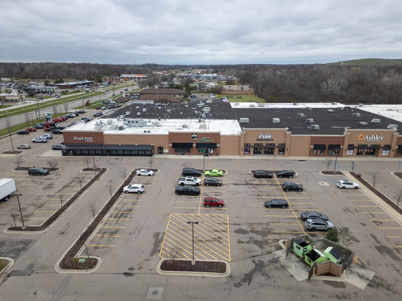 The Village of Woodhaven — Lease in Woodhaven, MI, photo 2 of 2