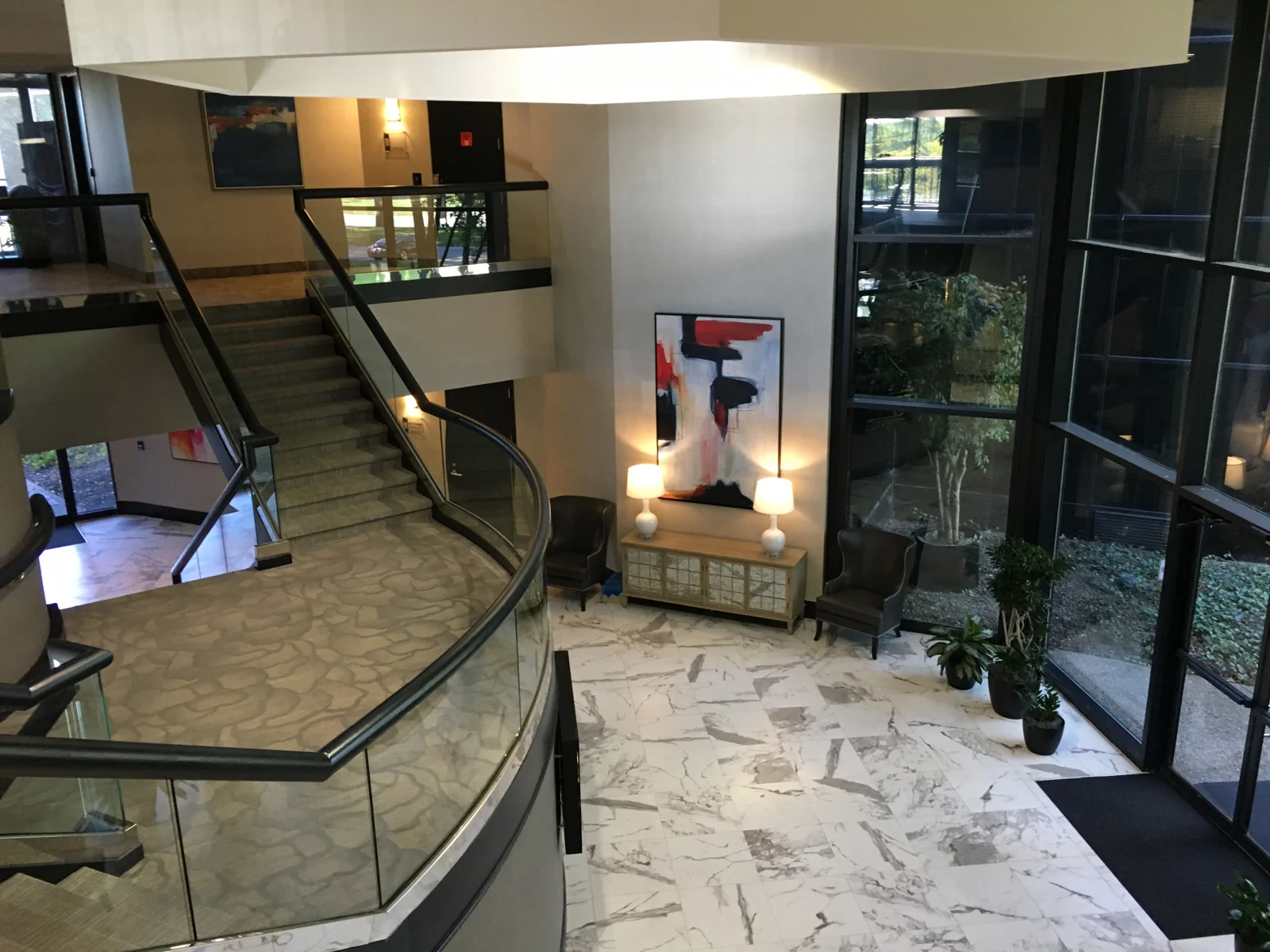 Office — Lease in Louisville, KY, photo 3 of 8