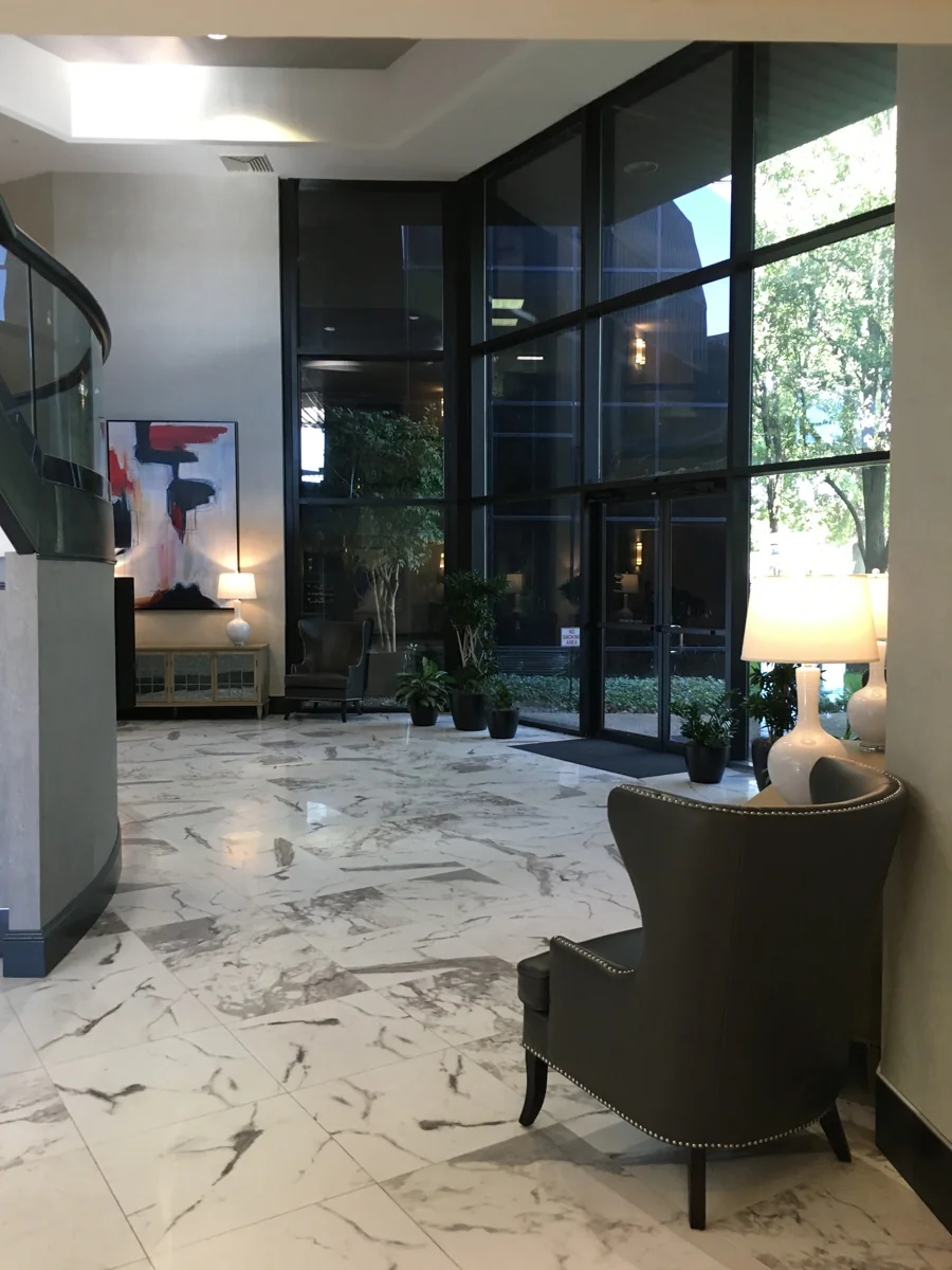 Office — Lease in Louisville, KY, photo 4 of 8
