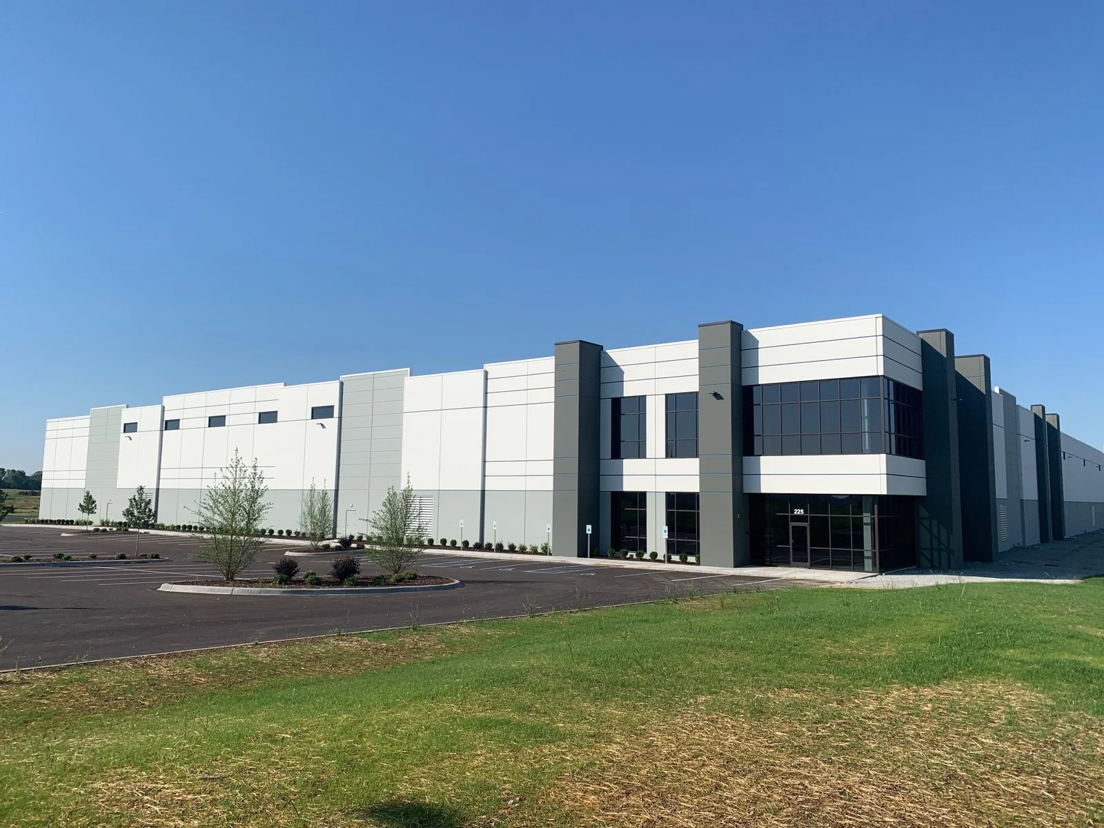 Industrial in Jeffersonville, IN — Sale in Jeffersonville, IN, photo 2 of 5