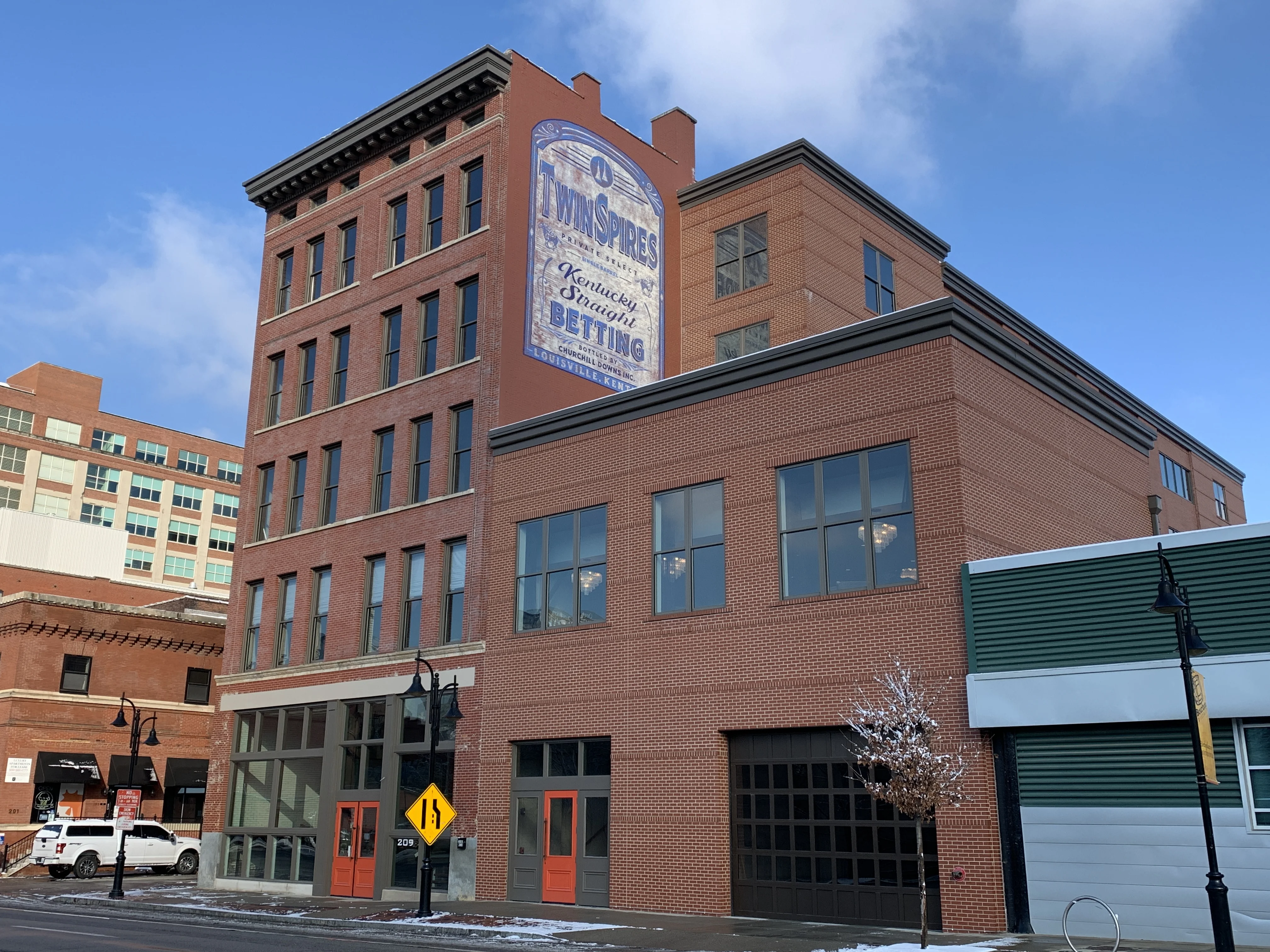 First Floor Retail — Lease in Louisville, KY, photo 2 of 3