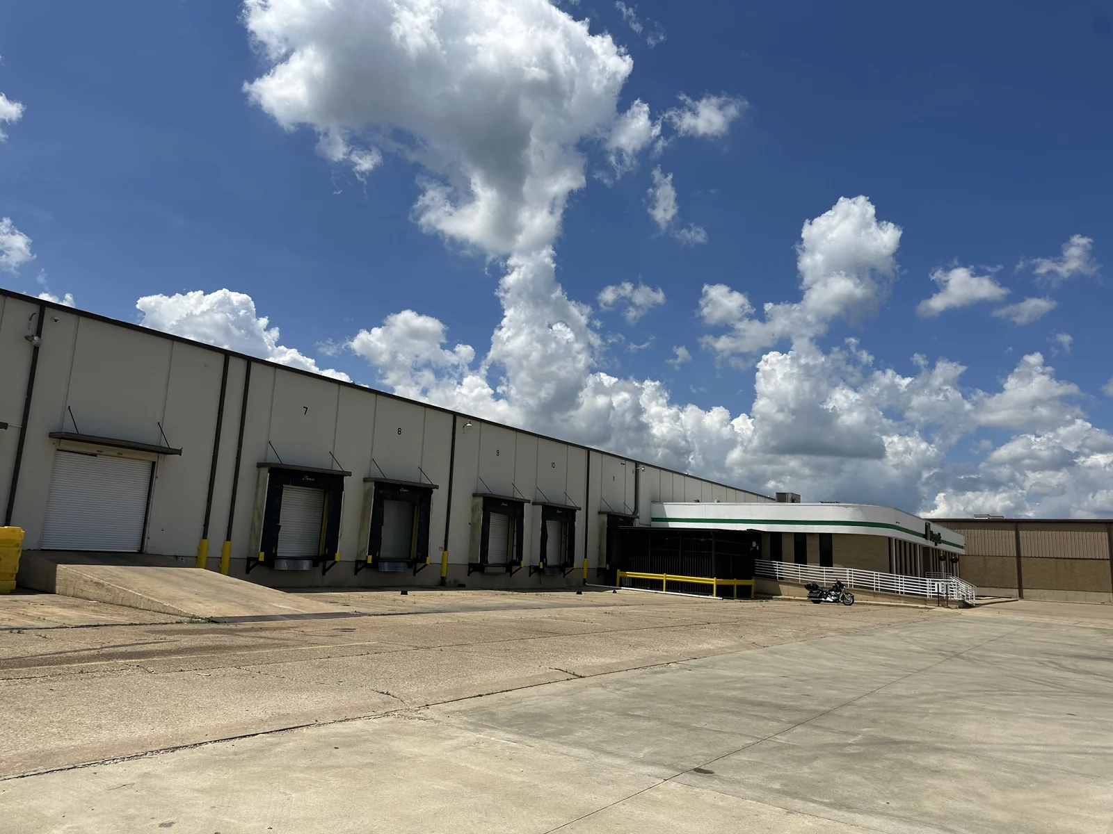 Industrial in Montgomery, AL — Lease in Montgomery, AL, photo 2 of 4