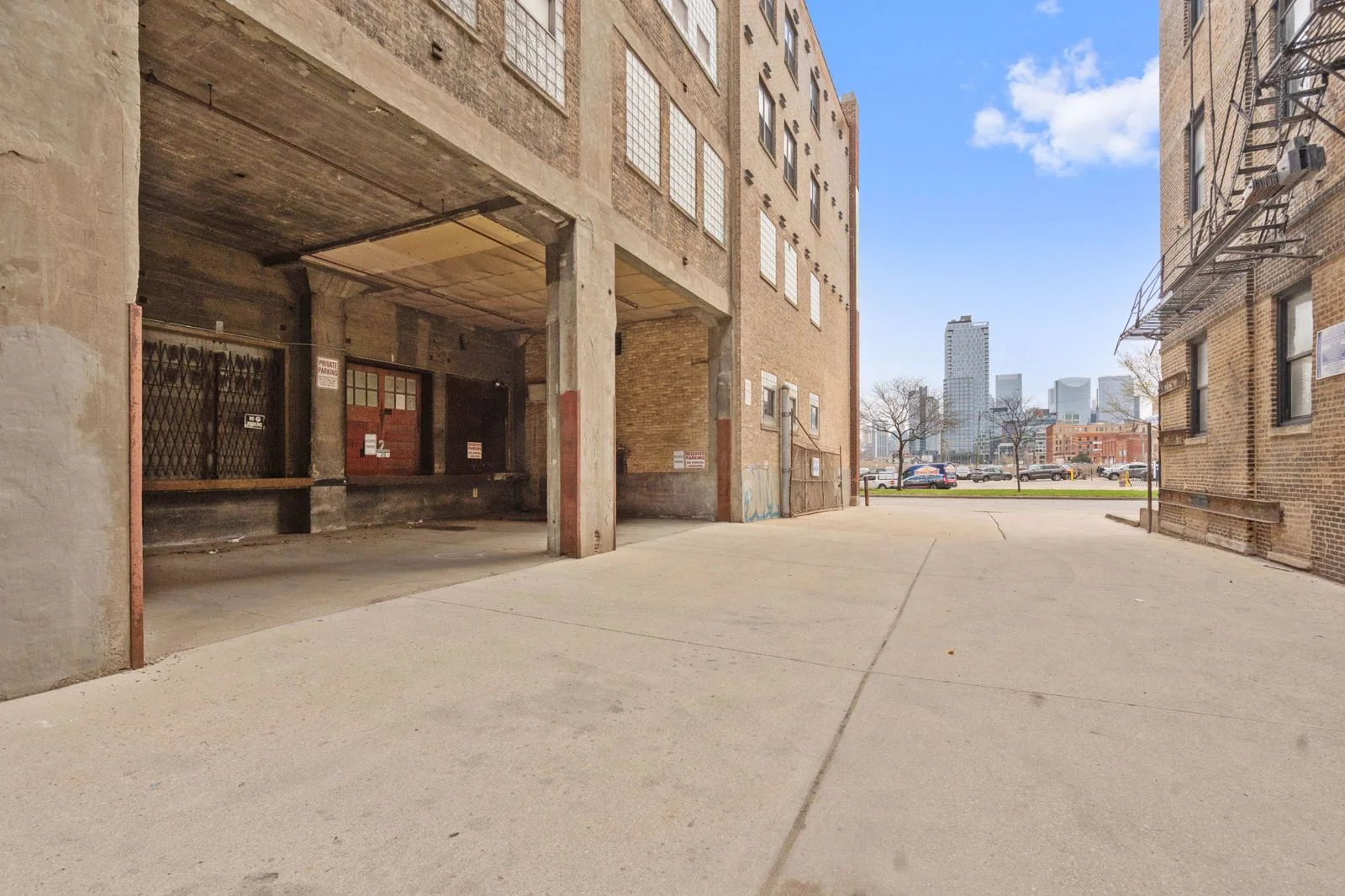 Industrial in Chicago, IL — Sale in Chicago, IL, photo 4 of 8