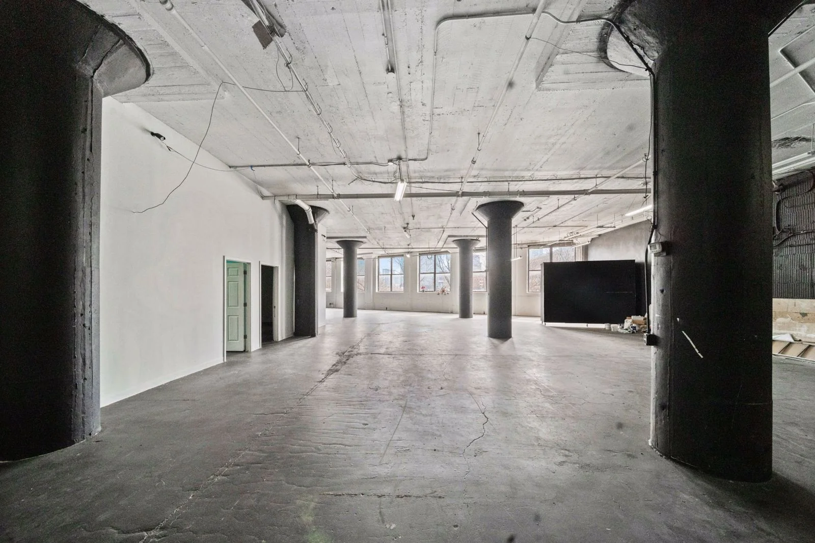 Industrial in Chicago, IL — Sale in Chicago, IL, photo 8 of 8