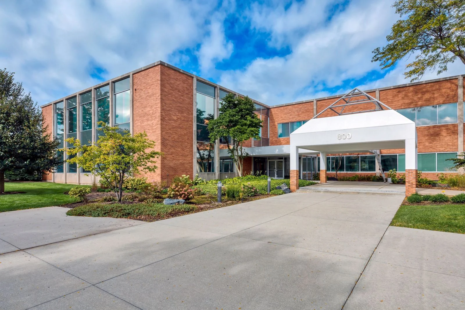 Jorie Plaza — Lease in Oak Brook, IL, photo 6 of 8