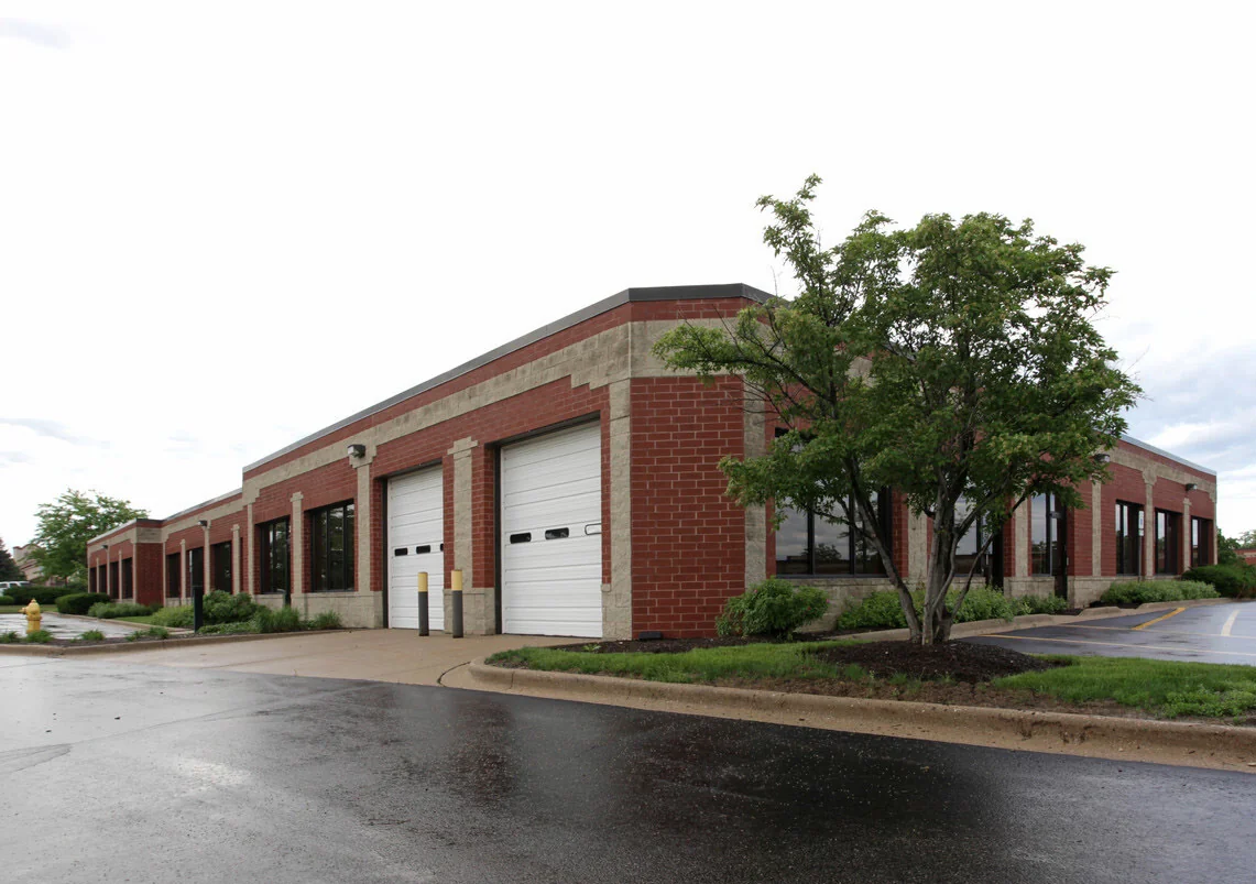 Creekside Corporate Center — Lease in Bolingbrook, IL, photo 4 of 8