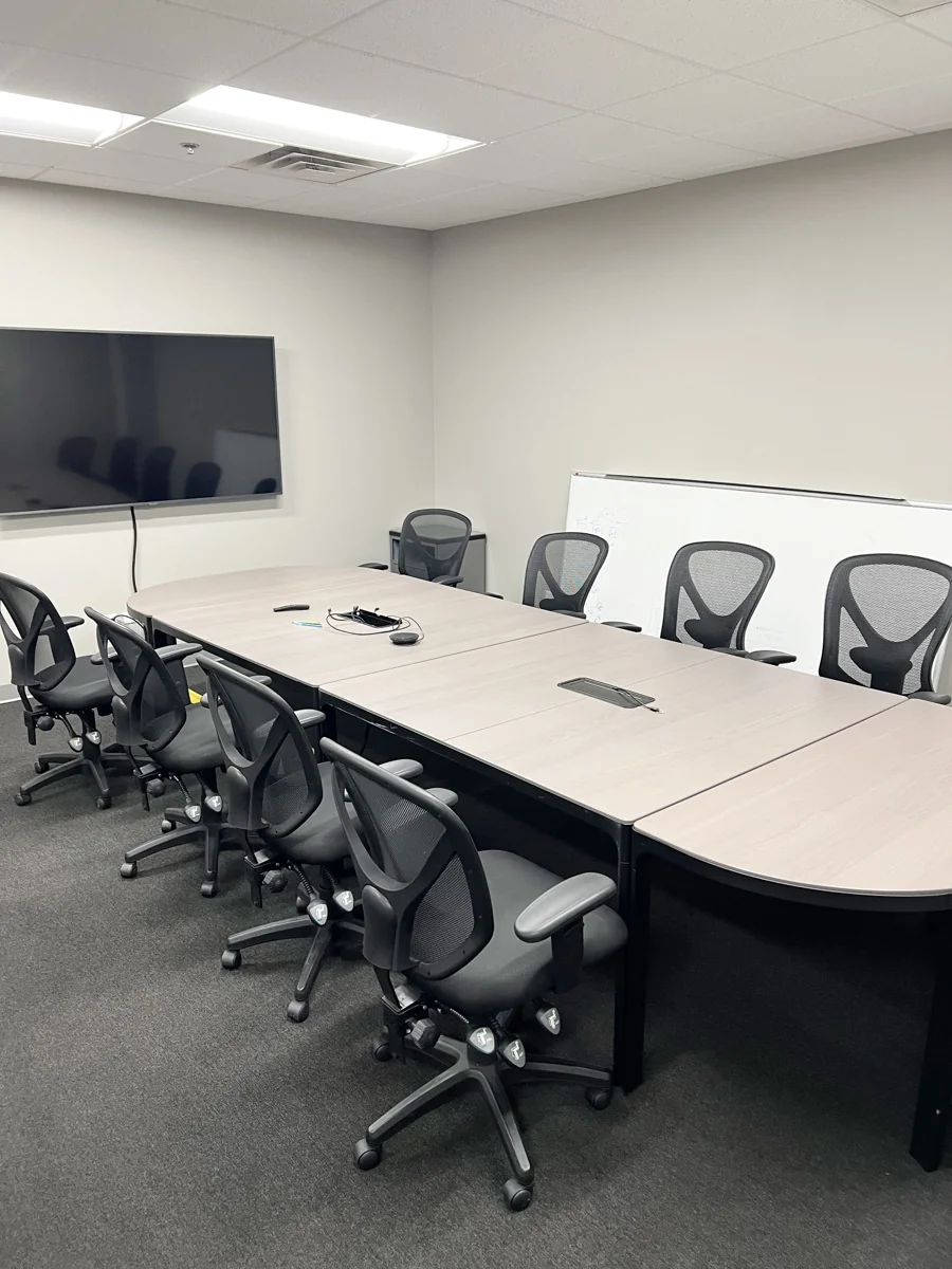 Commerce Center — Lease in Schaumburg, IL, photo 4 of 8