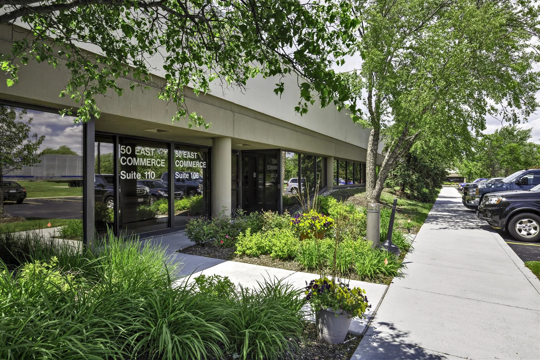 Commerce Center — Lease in Schaumburg, IL, photo 8 of 8