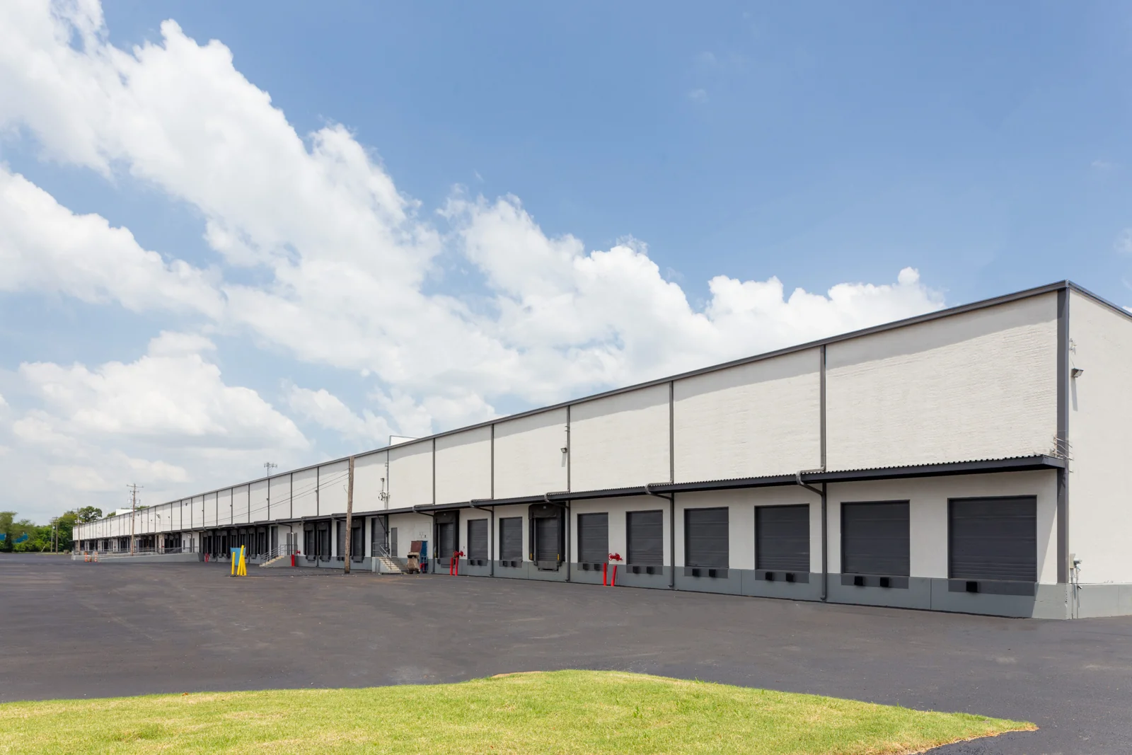 Lamar Industrial Park — Lease in Memphis, TN, photo 1 of 8