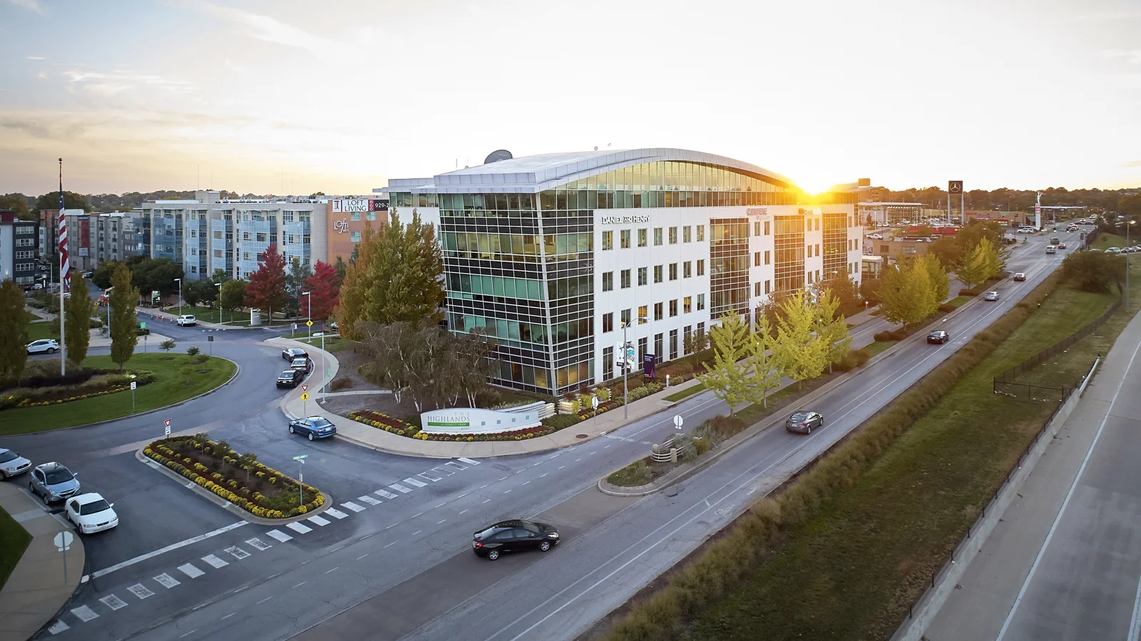 Highlands One @ Forest Park — Lease in St. Louis, MO, photo 1 of 8