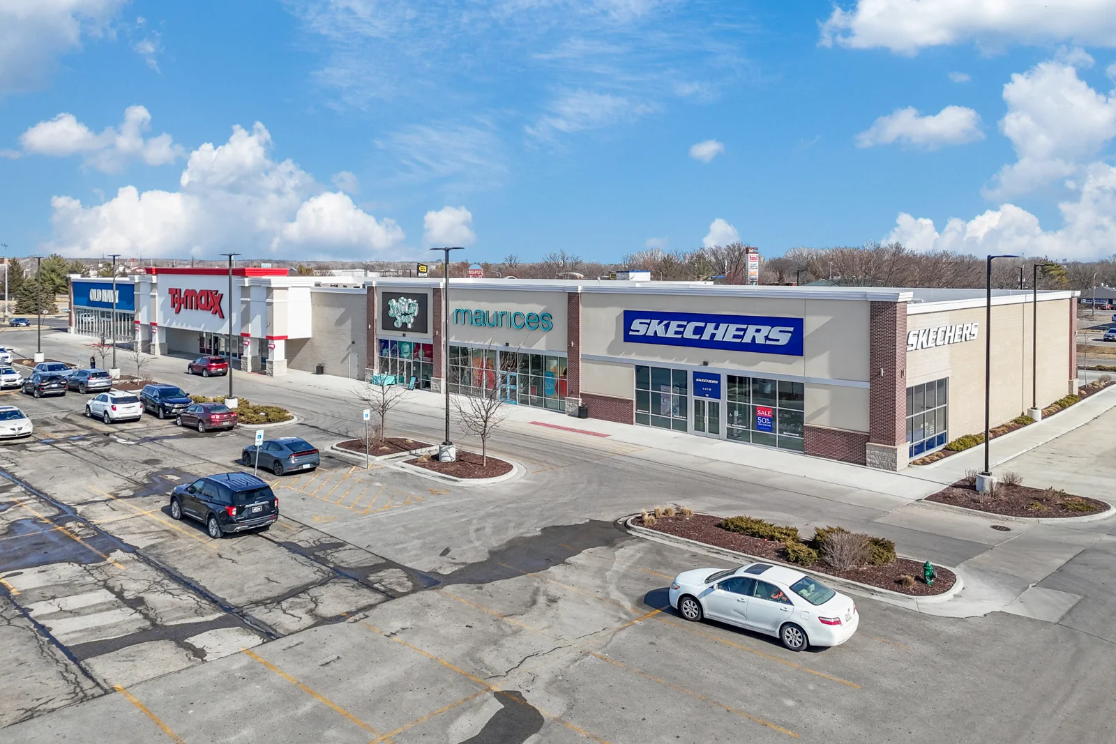 Duff Plaza — Lease in Ames, IA, photo 2 of 6