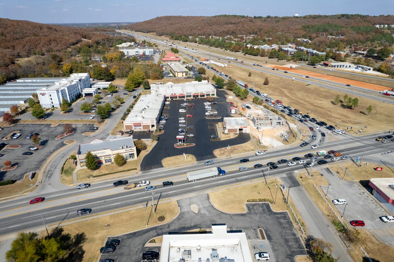 University Square — Lease in Fayetteville, AR, photo 2 of 5