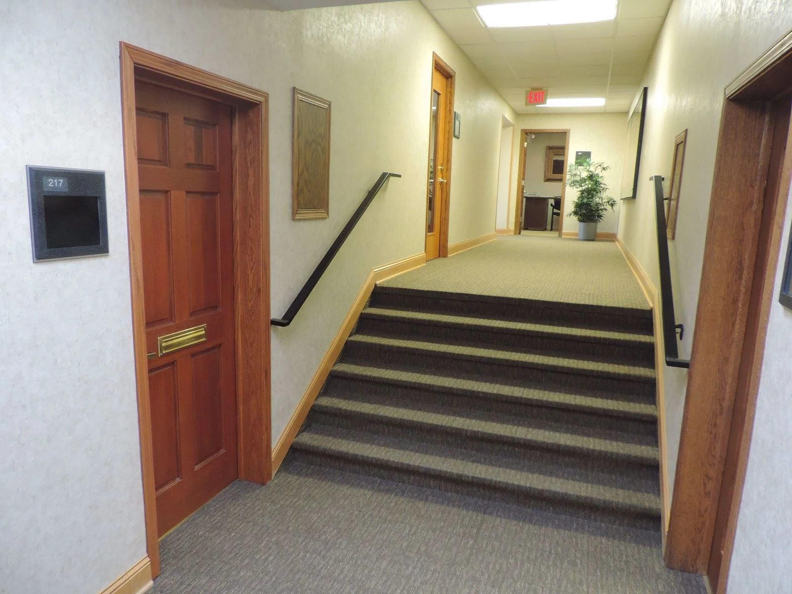 Parkside Plaza — Lease in Kansas City, MO, photo 4 of 5