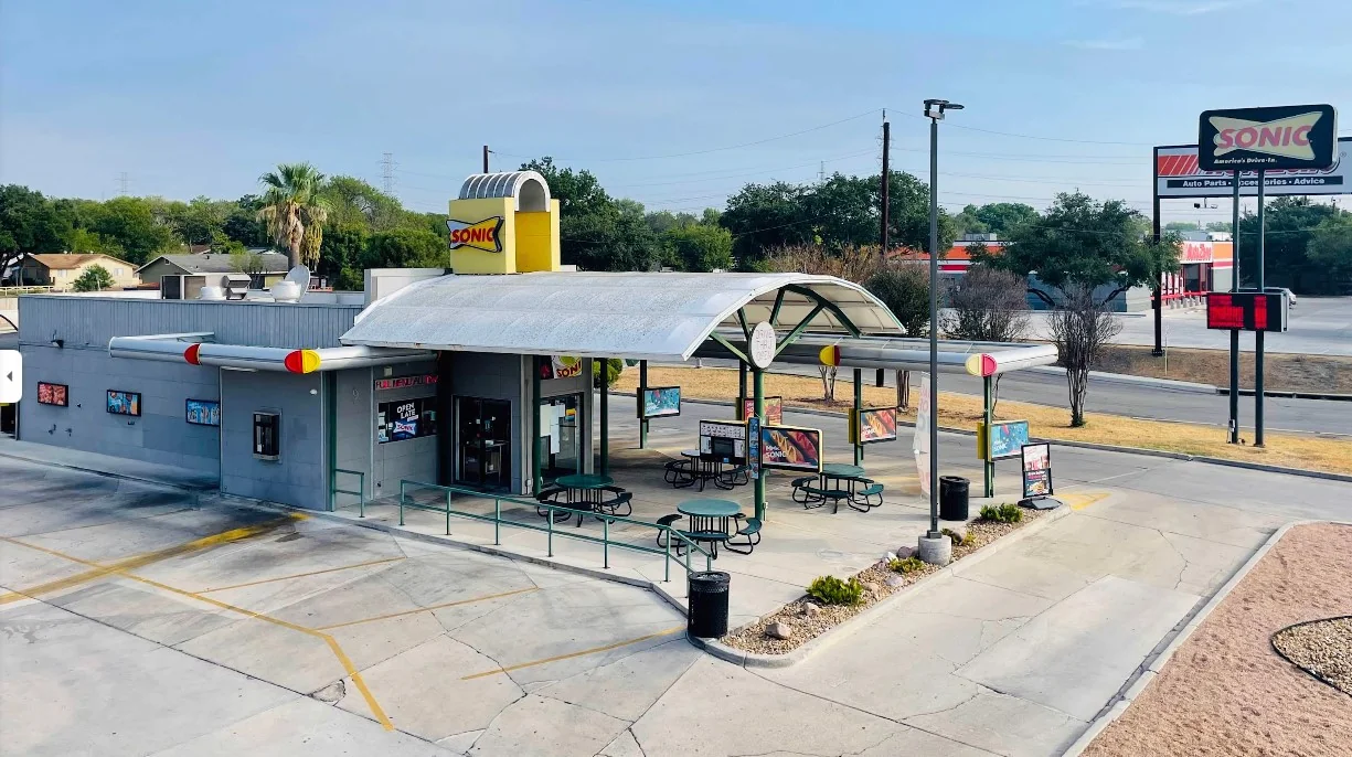 Former Sonic For Lease/Sale — Sale in San Antonio, TX, photo 1 of 2