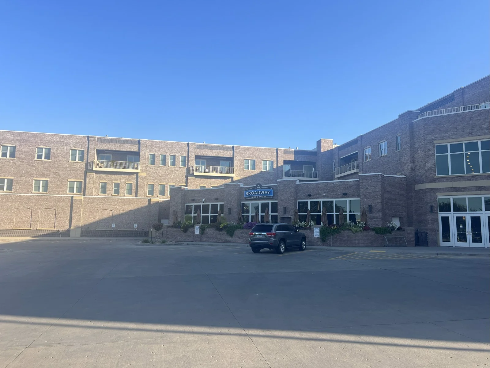 Broadway Centre — Lease in Bismarck, ND, photo 2 of 8
