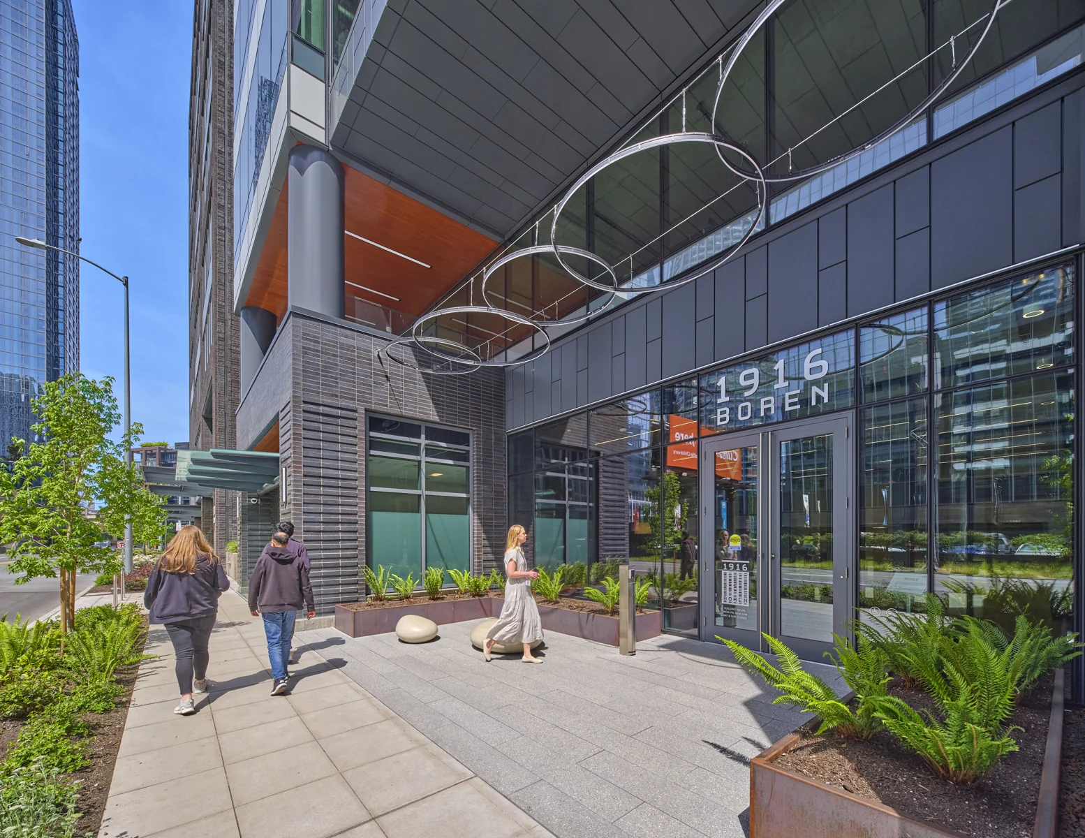 1916 Boren — Lease in Seattle, WA, photo 3 of 8