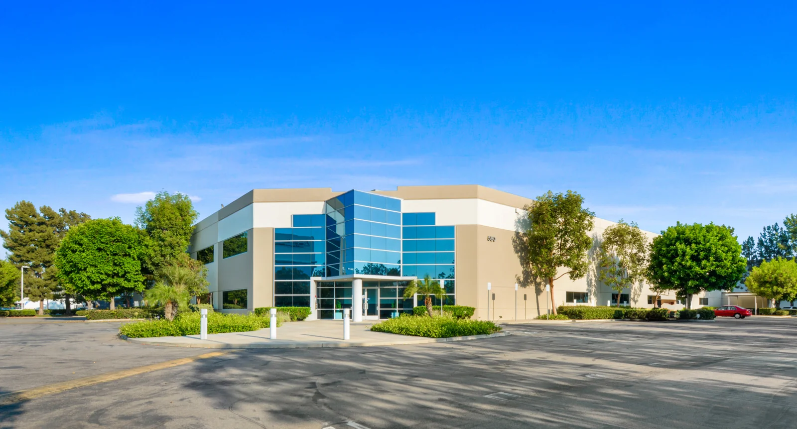 Industrial in Fullerton, CA — Lease in Fullerton, CA, photo 7 of 8