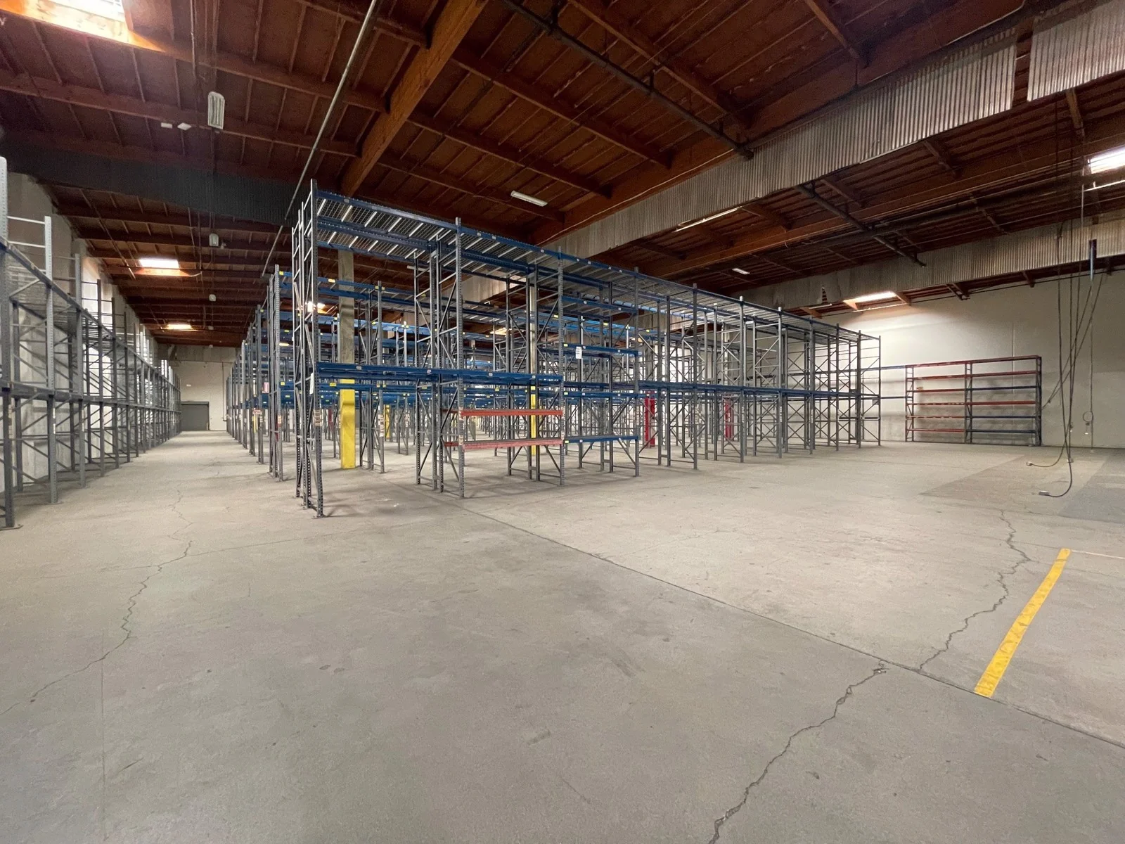 Industrial in Vernon, CA — Lease in Vernon, CA, photo 4 of 6