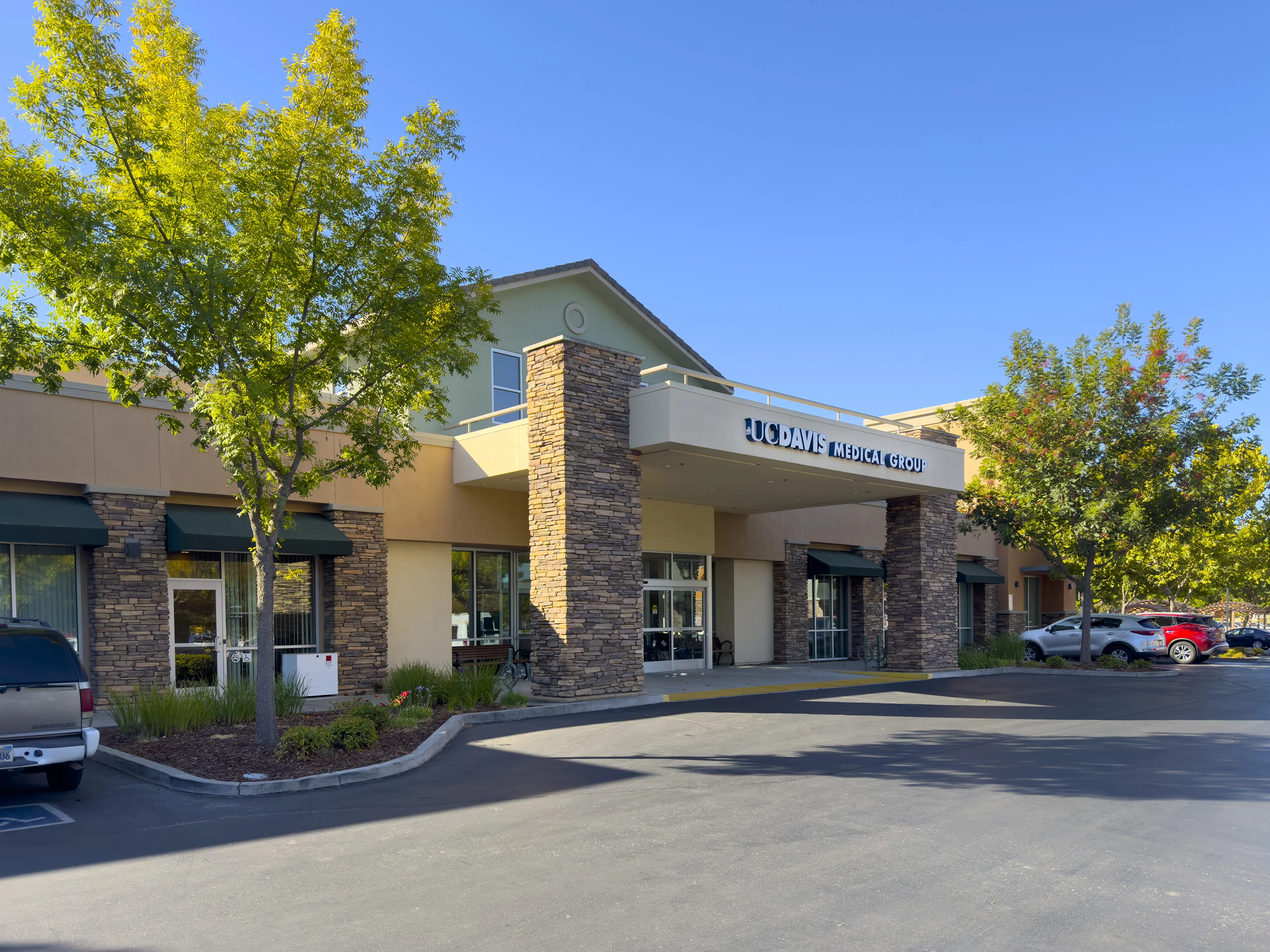 Capital Village — Lease in Rancho Cordova, CA, photo 6 of 8