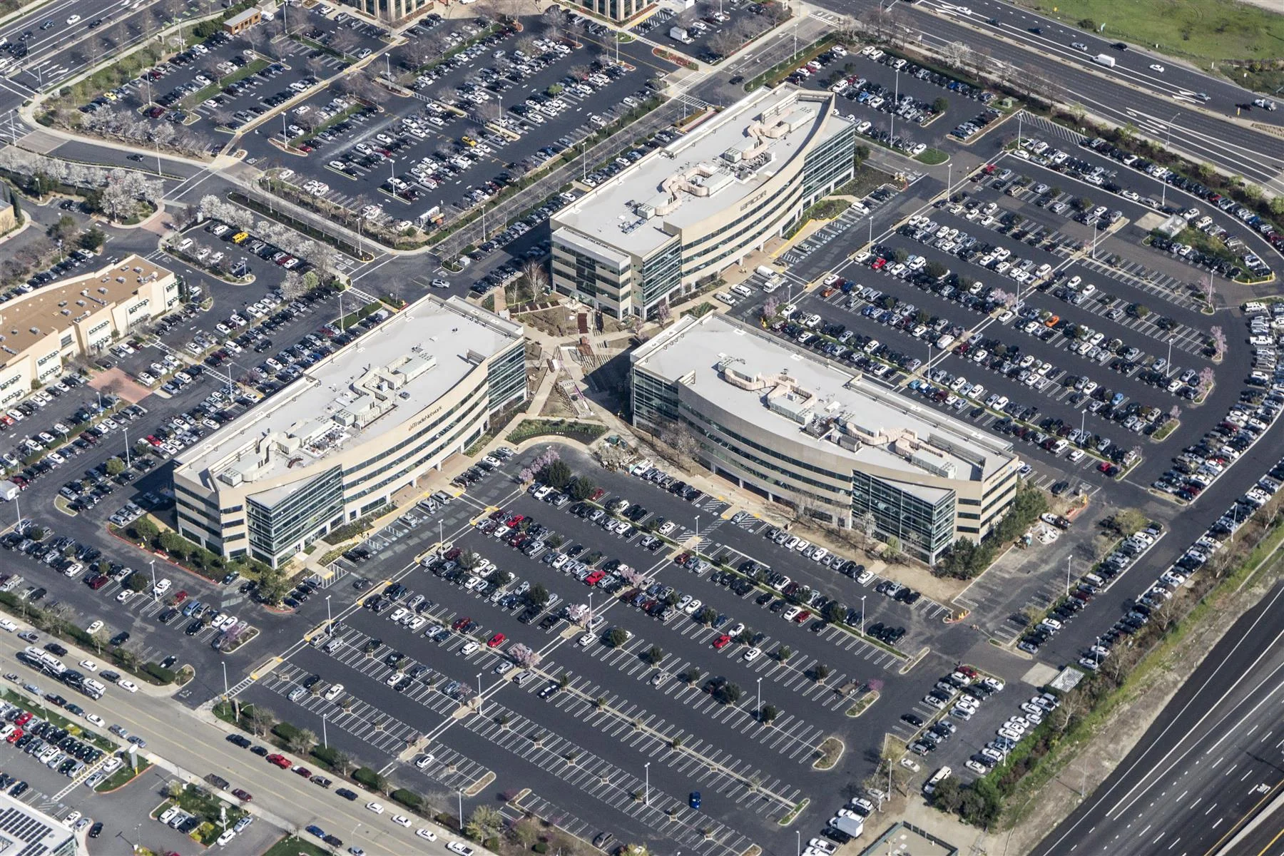 Dublin Corporate Center — Lease in Dublin, CA, photo 7 of 8
