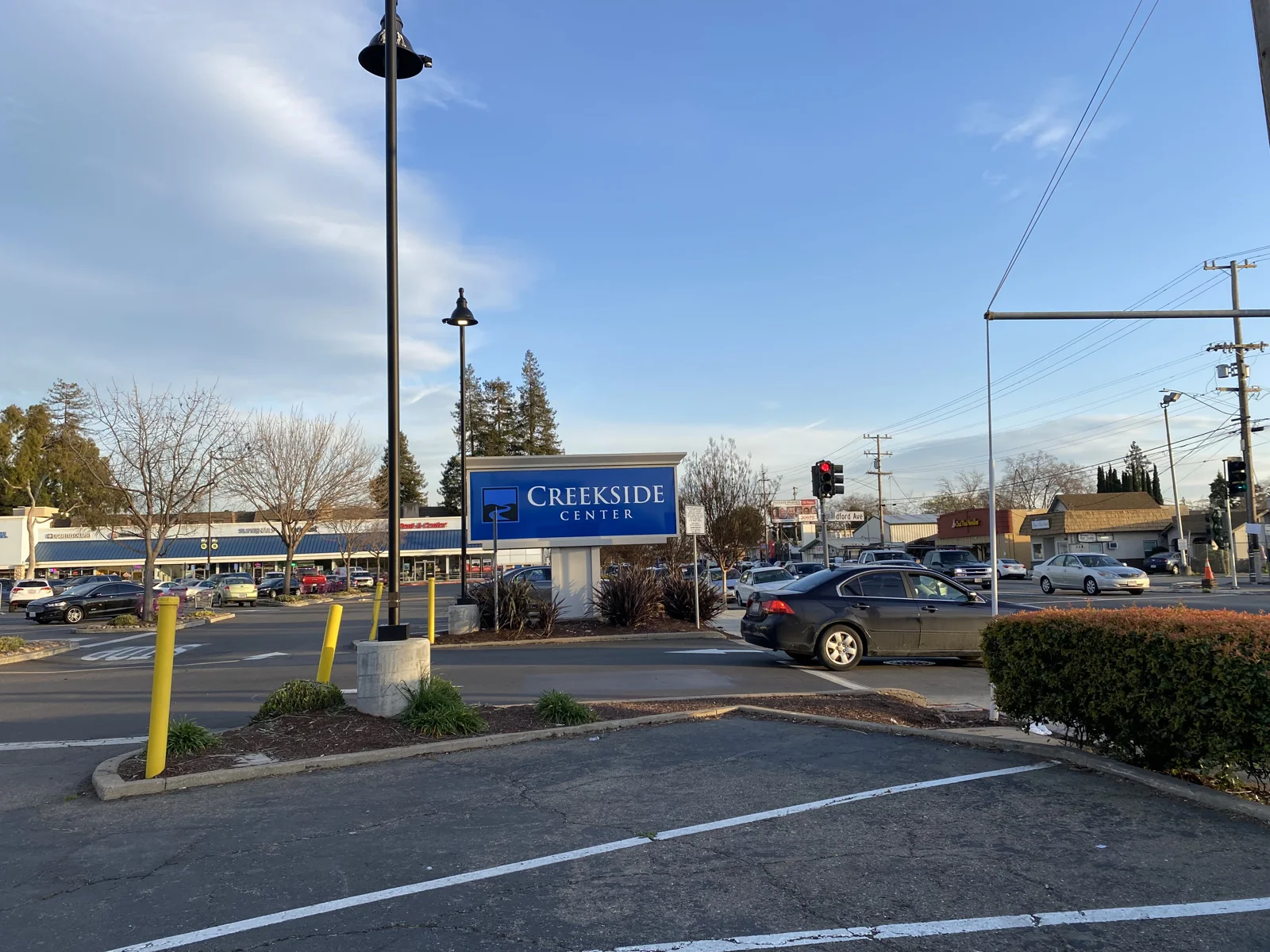 Creekside Center — Lease in Hayward, CA, photo 3 of 4
