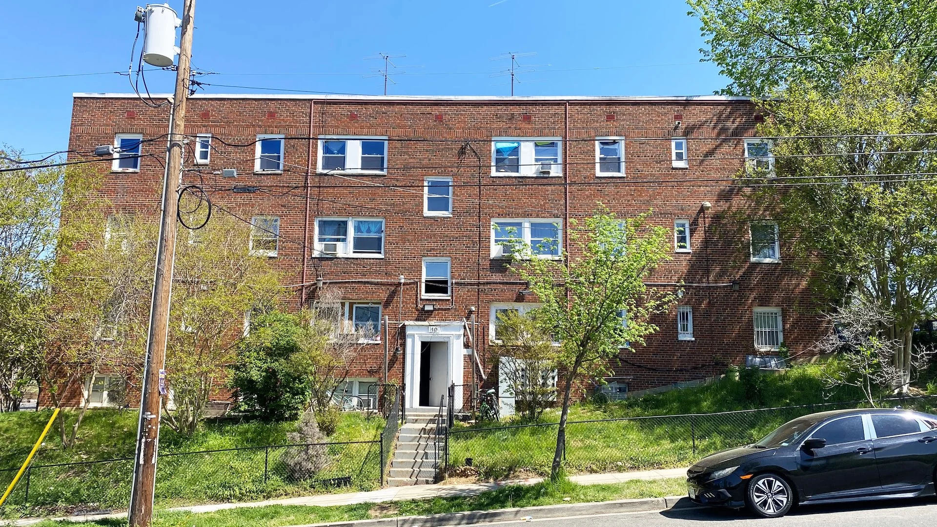 10 49th Street SE — Sale in Washington, DC, photo 1 of 5