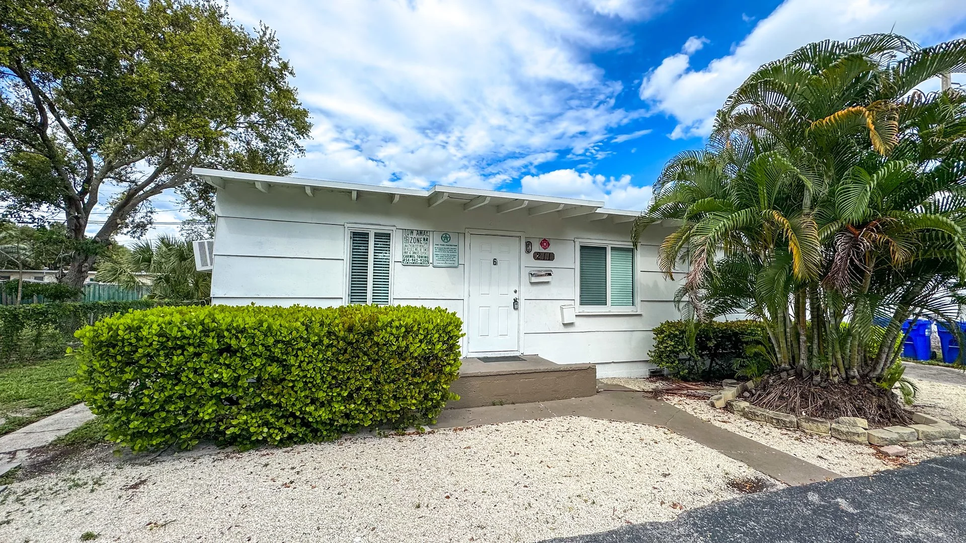 Avondale Flats — Sale in Pompano Beach, FL, photo 2 of 2