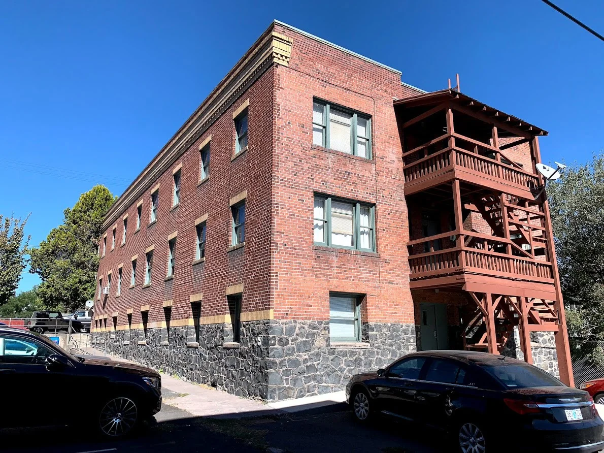 White Pine Apartments — Sale in Klamath Falls, OR, photo 2 of 8