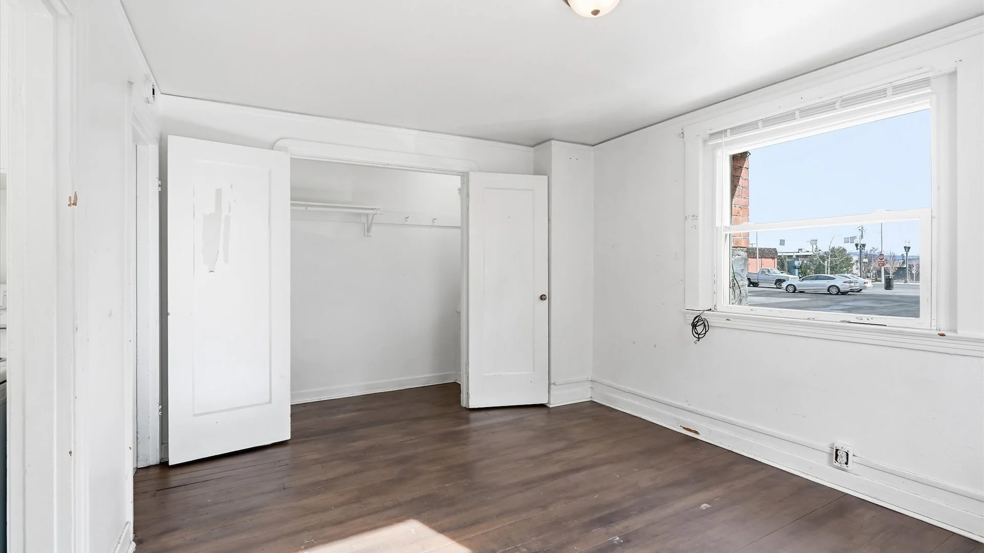 White Pine Apartments — Sale in Klamath Falls, OR, photo 7 of 8