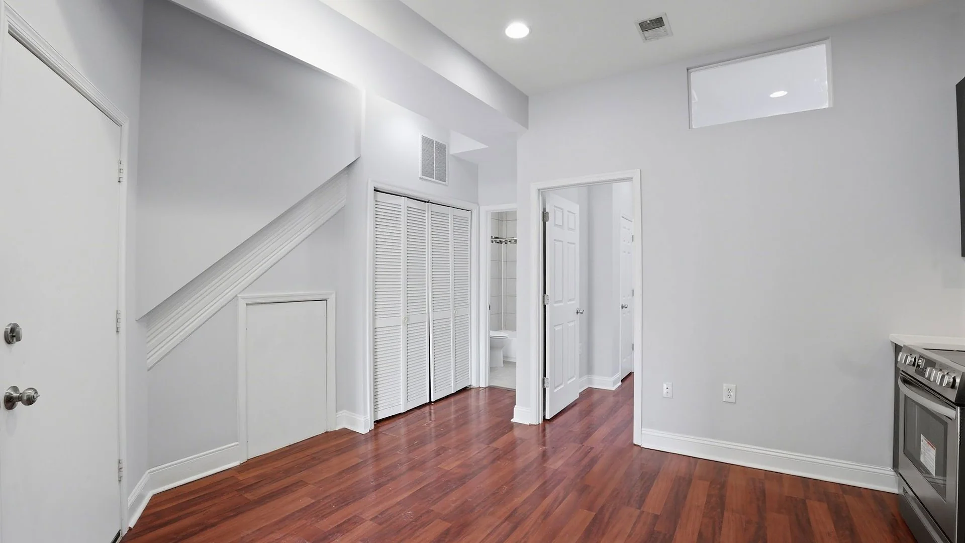 543 Florida Avenue NW — Sale in Washington, DC, photo 5 of 8