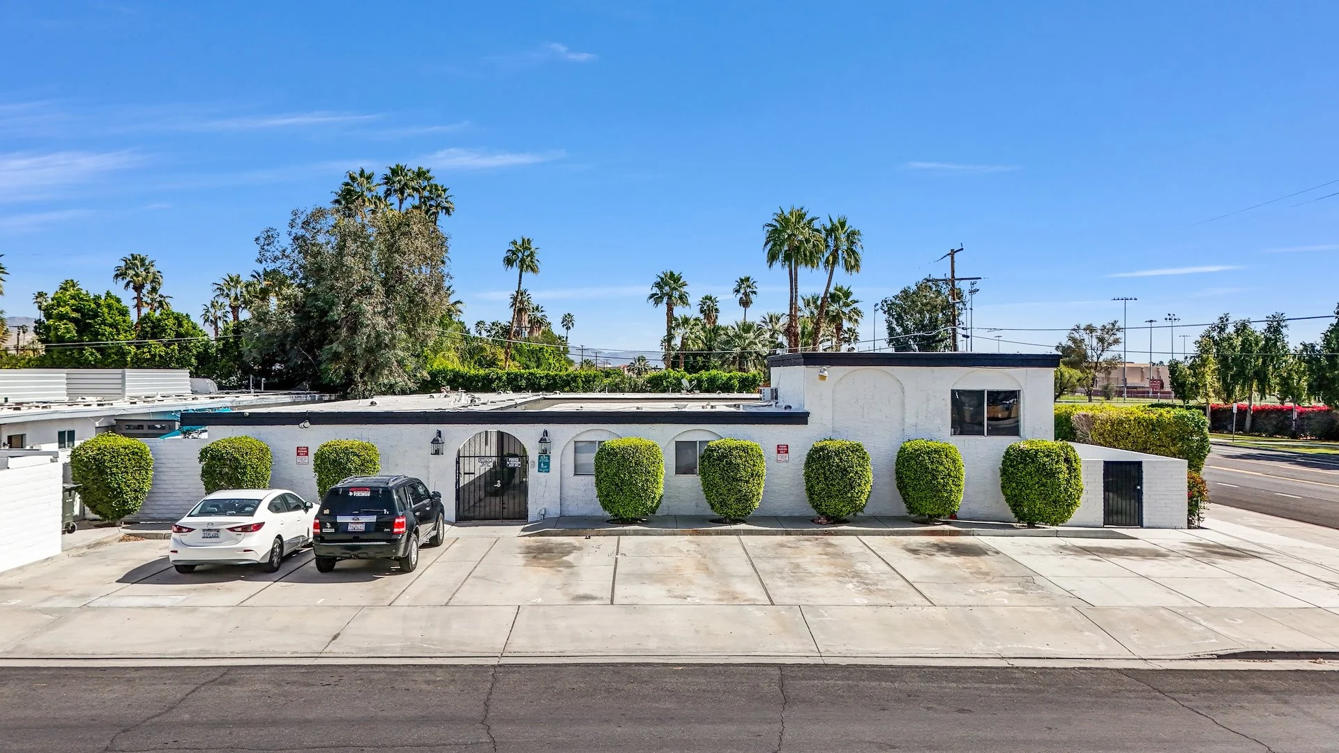 1900 E Baristo Rd — Sale in Palm Springs, CA, photo 1 of 8