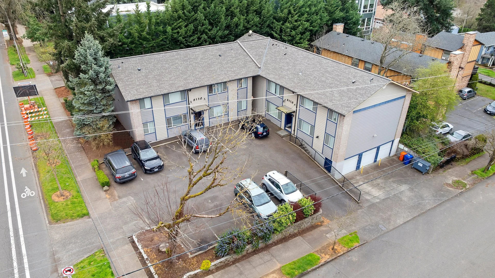 North Willamette Flats — Sale in Portland, OR, photo 2 of 2