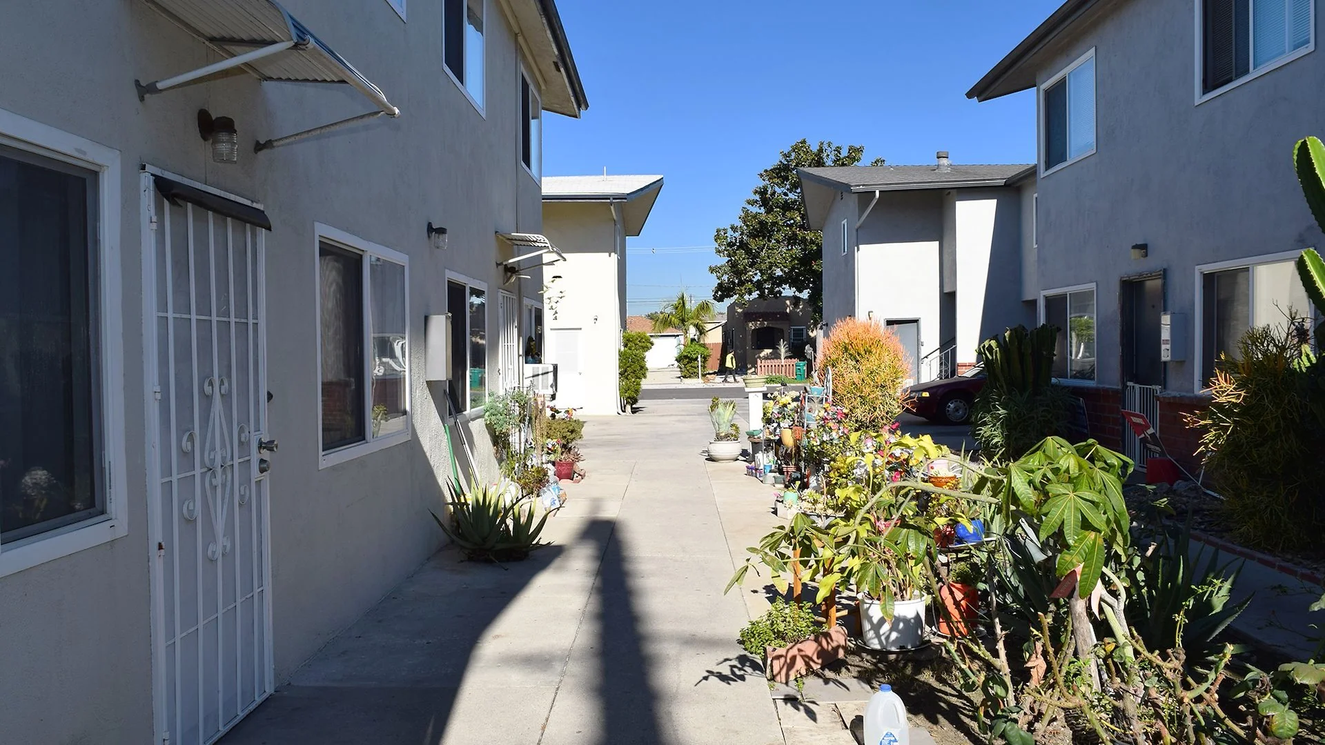 The Plymouth Street Apartments — Sale in Long Beach, CA, photo 2 of 5