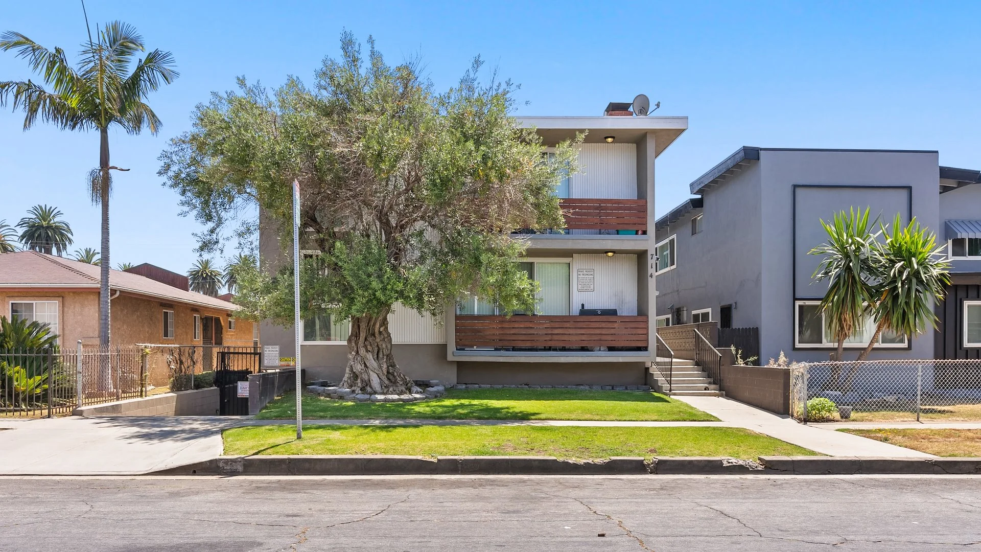 714 S Myrtle Ave