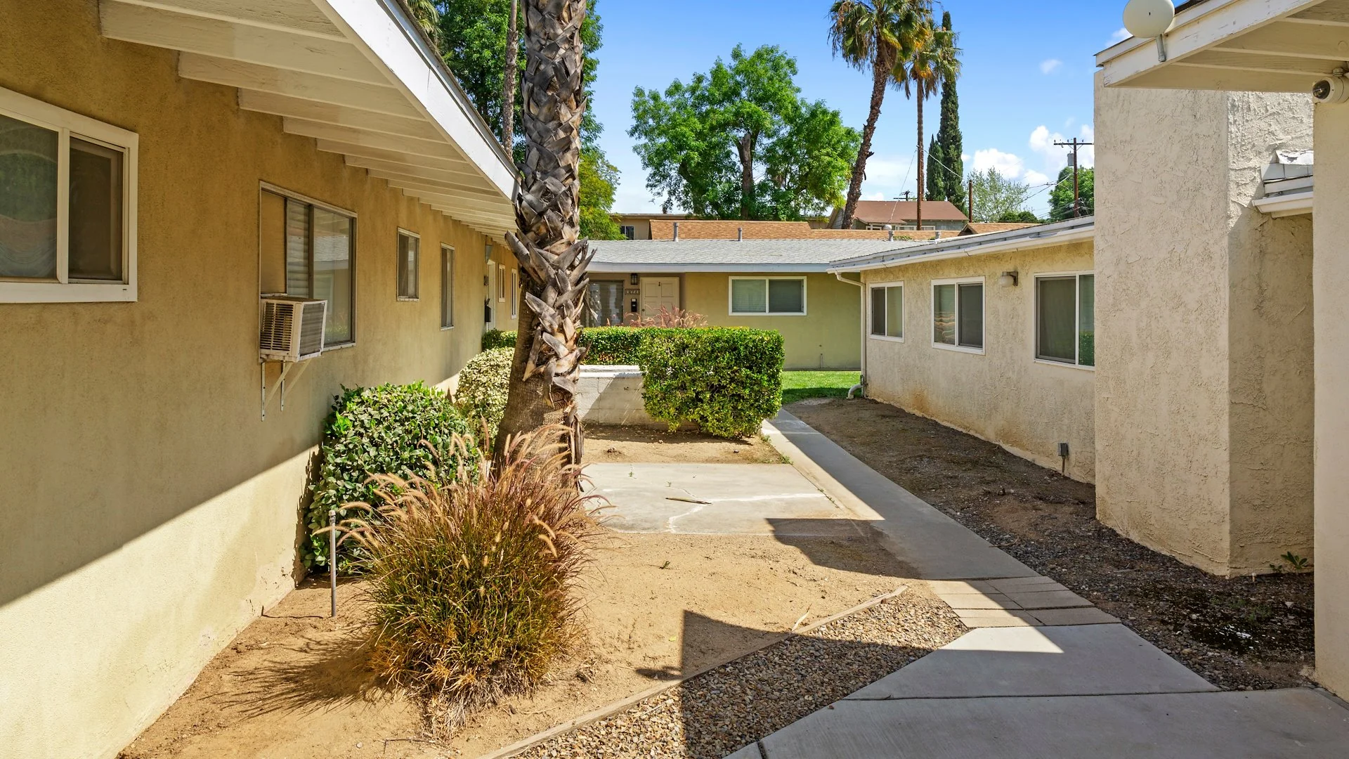 4545 Main St — Sale in Riverside, CA, photo 2 of 7
