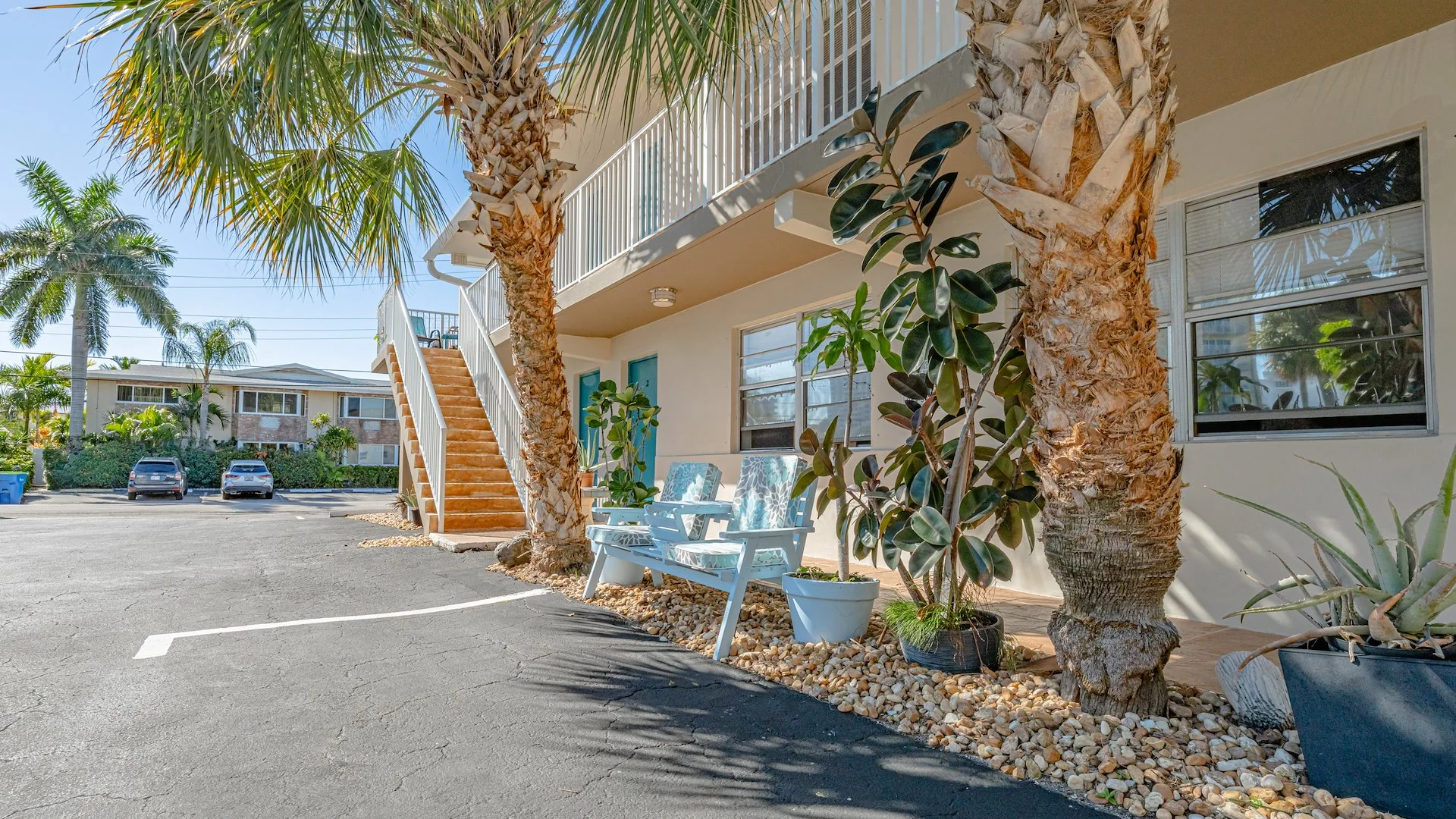 Malibu Apartments — Sale in Pompano Beach, FL, photo 2 of 8
