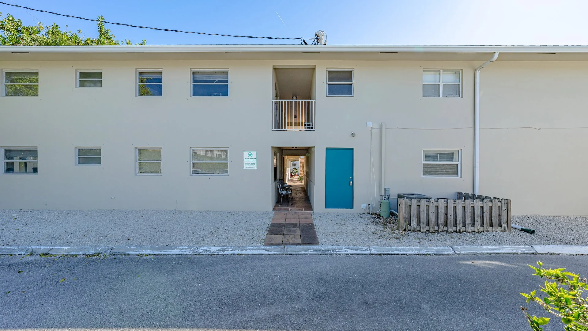 Malibu Apartments — Sale in Pompano Beach, FL, photo 8 of 8