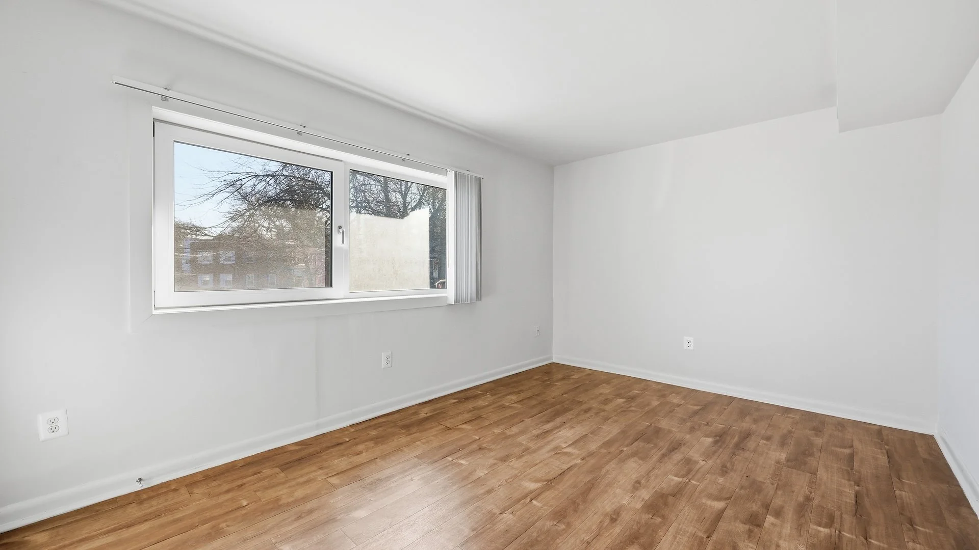 5010 Southern Ave SE — Sale in Washington, DC, photo 5 of 8