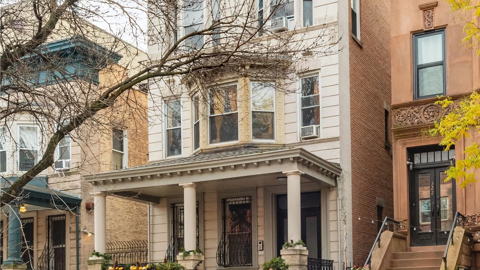 324 Park Place — Sale in Brooklyn, NY, photo 1 of 3
