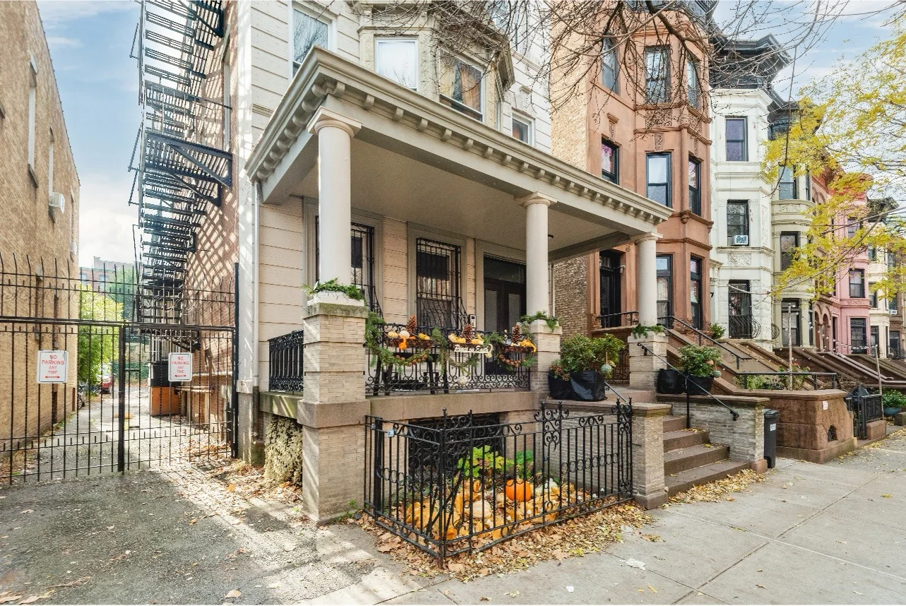 324 Park Place — Sale in Brooklyn, NY, photo 2 of 3