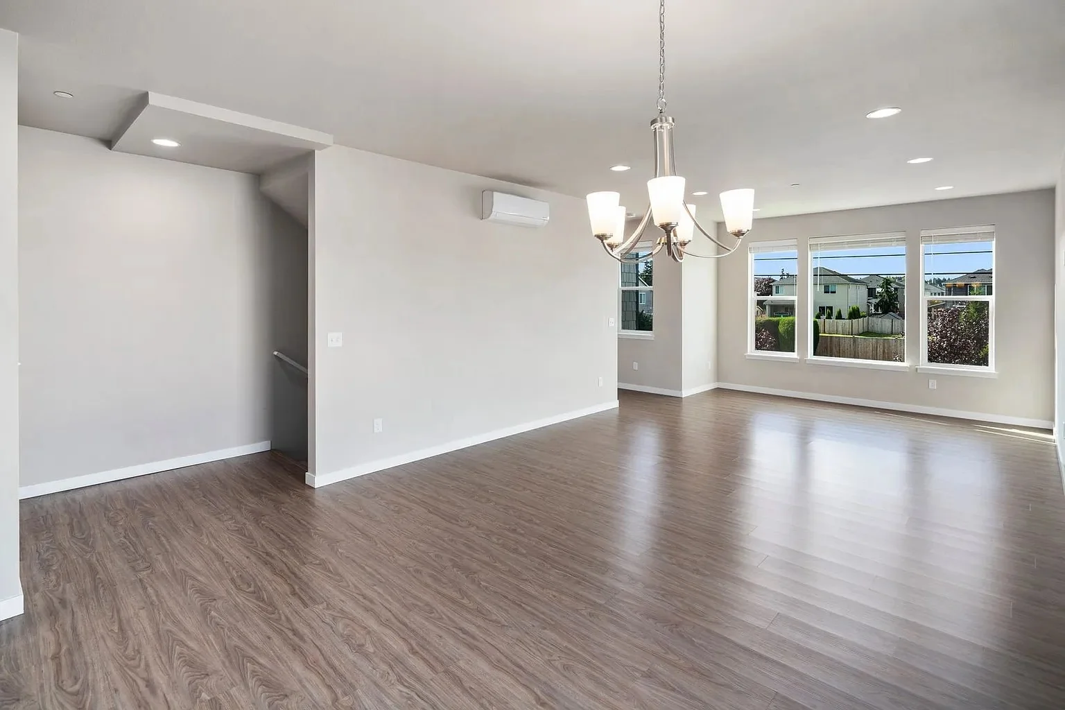 Rainier View Court Townhomes — Sale in Tacoma, WA, photo 5 of 8