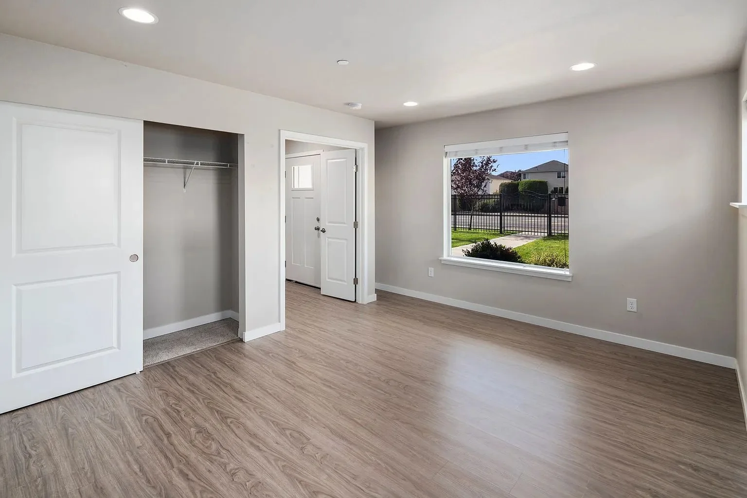 Rainier View Court Townhomes — Sale in Tacoma, WA, photo 7 of 8
