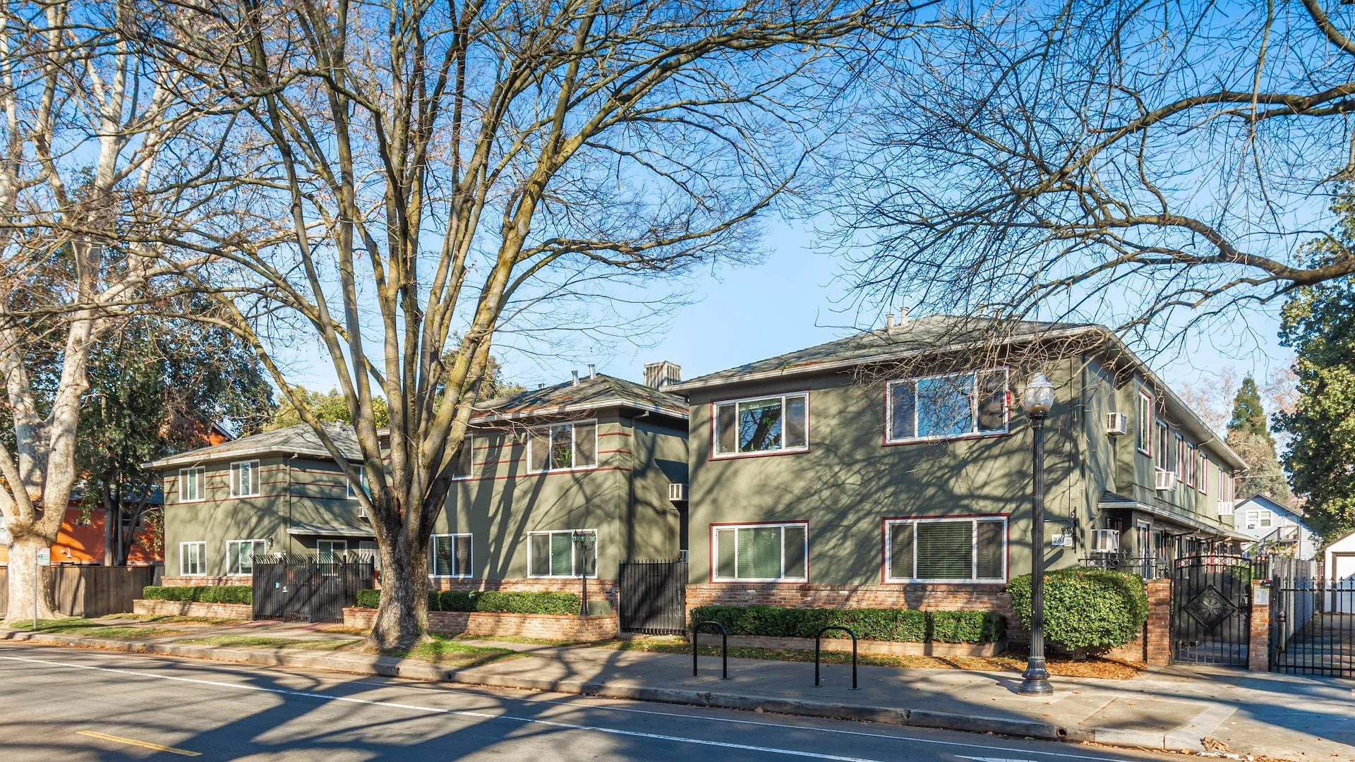 Rio Terrace Apartments — Sale in Sacramento, CA, photo 1 of 2