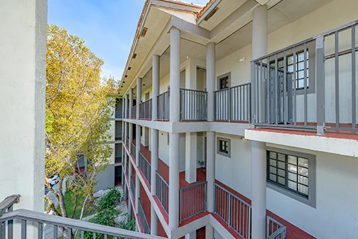 Riverside Villas — Sale in Coral Springs, FL, photo 2 of 8
