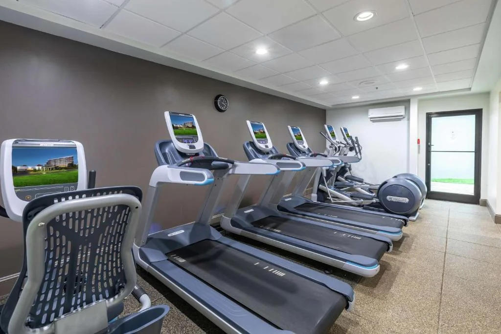DoubleTree by Hilton Winston Salem University — Sale in Winston-Salem, NC, photo 2 of 5