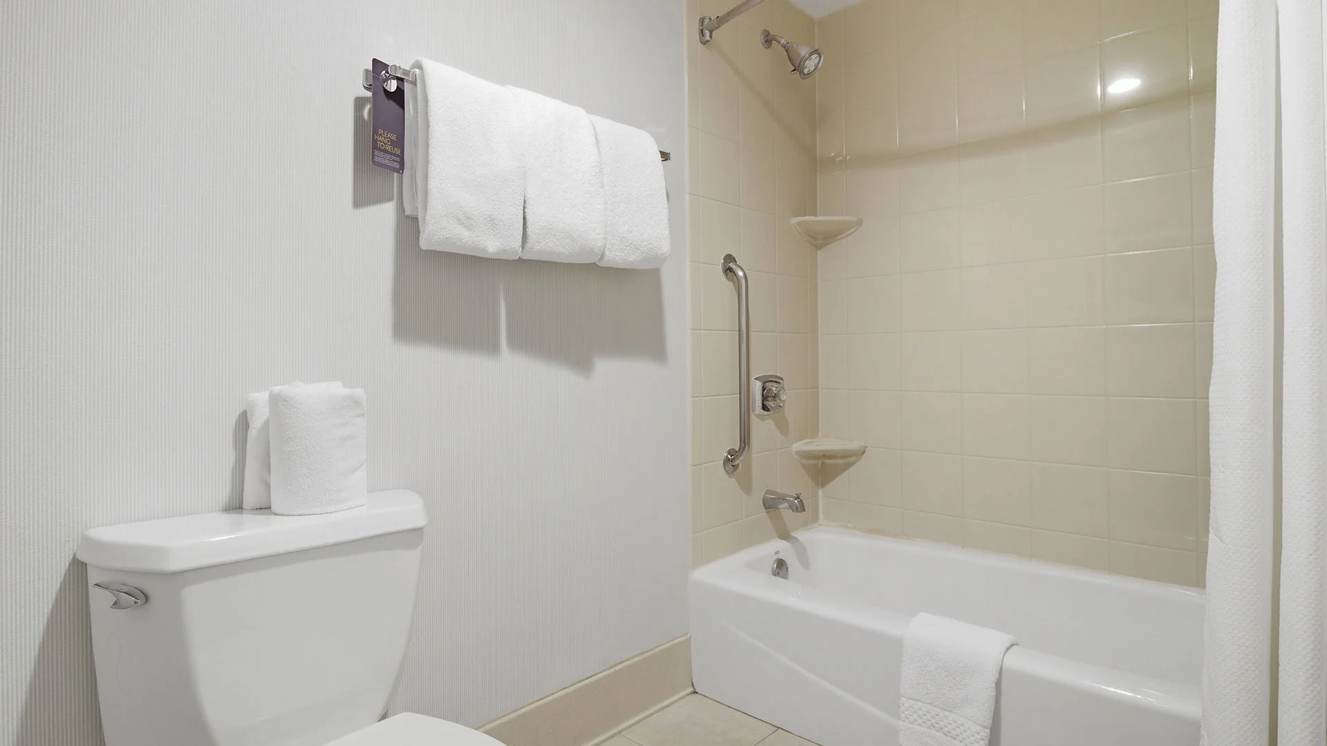 Courtyard by Marriott Rockford — Sale in Rockford, IL, photo 2 of 6
