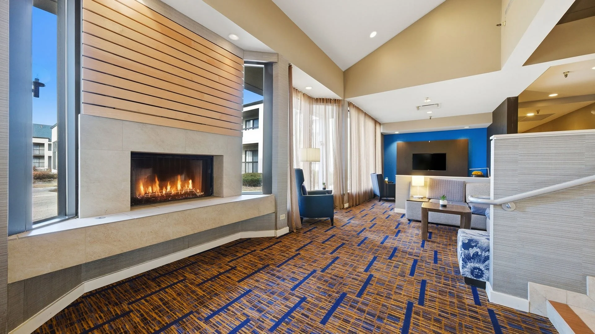 Courtyard by Marriott Chicago Deerfield — Sale in Deerfield, IL, photo 3 of 6