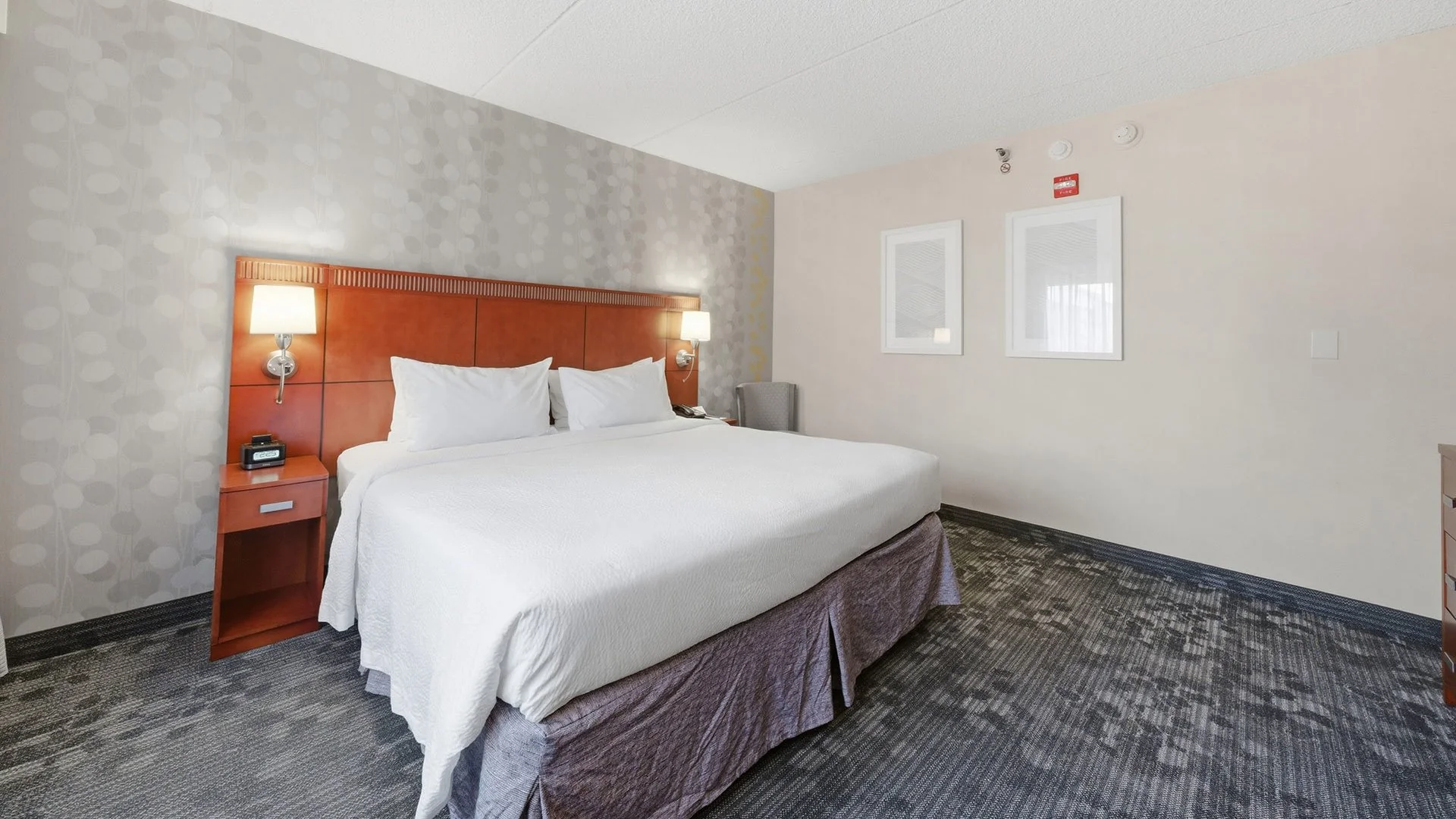 Courtyard by Marriott Chicago Deerfield — Sale in Deerfield, IL, photo 5 of 6